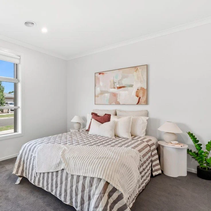 Having fun with stripes and autumnal tones 🤎
Layering pattern with warm seasonal colour is a simple way to bring personality and depth into a space. In property styling, these small details help create interiors that feel welcoming, balanced and mem