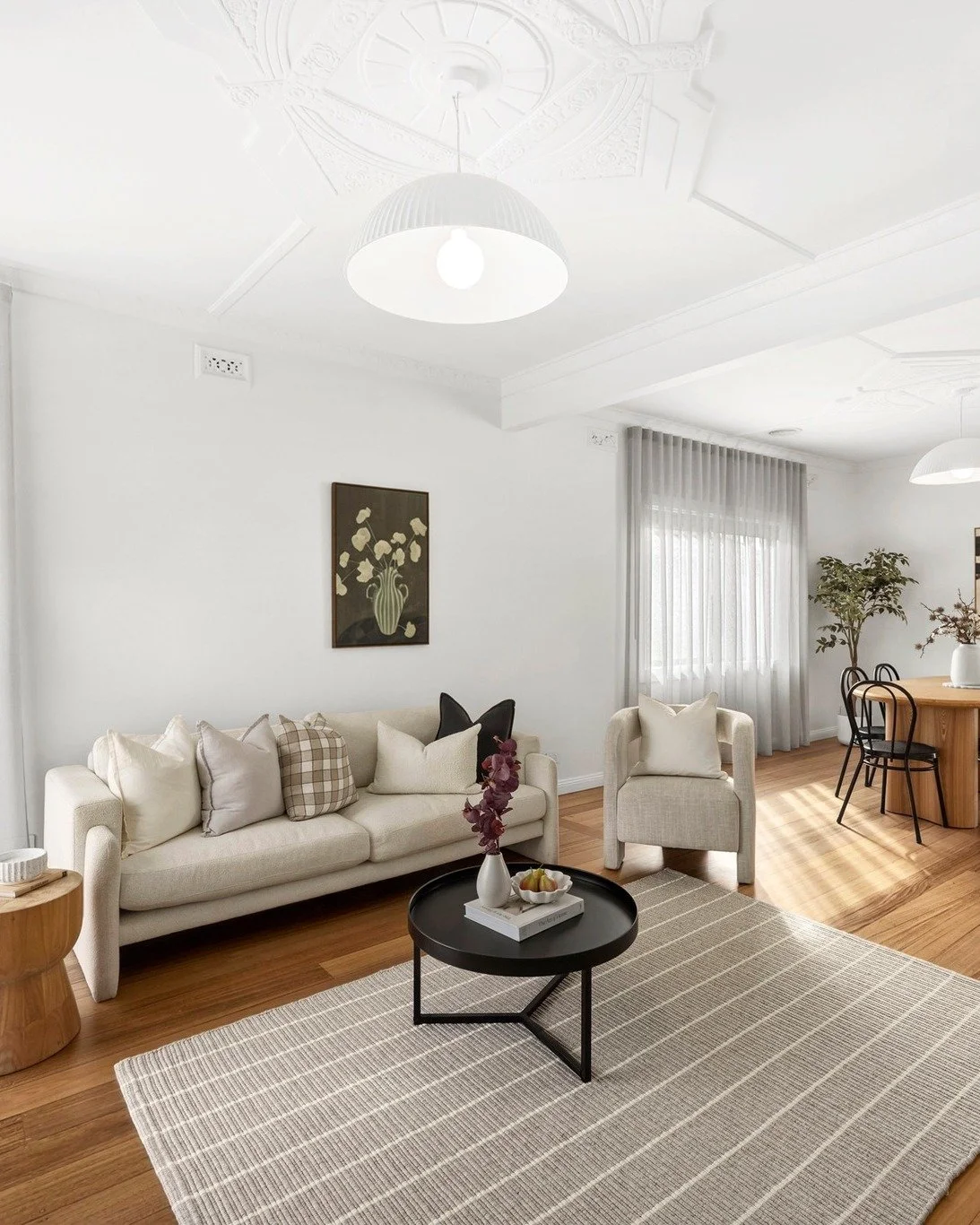 Where character meets calm 🤍
This beautiful home pairs ornate period details with a soft, modern styling approach allowing the architecture to shine while creating a warm and inviting atmosphere for buyers.
Thoughtful layering, neutral tones, and co