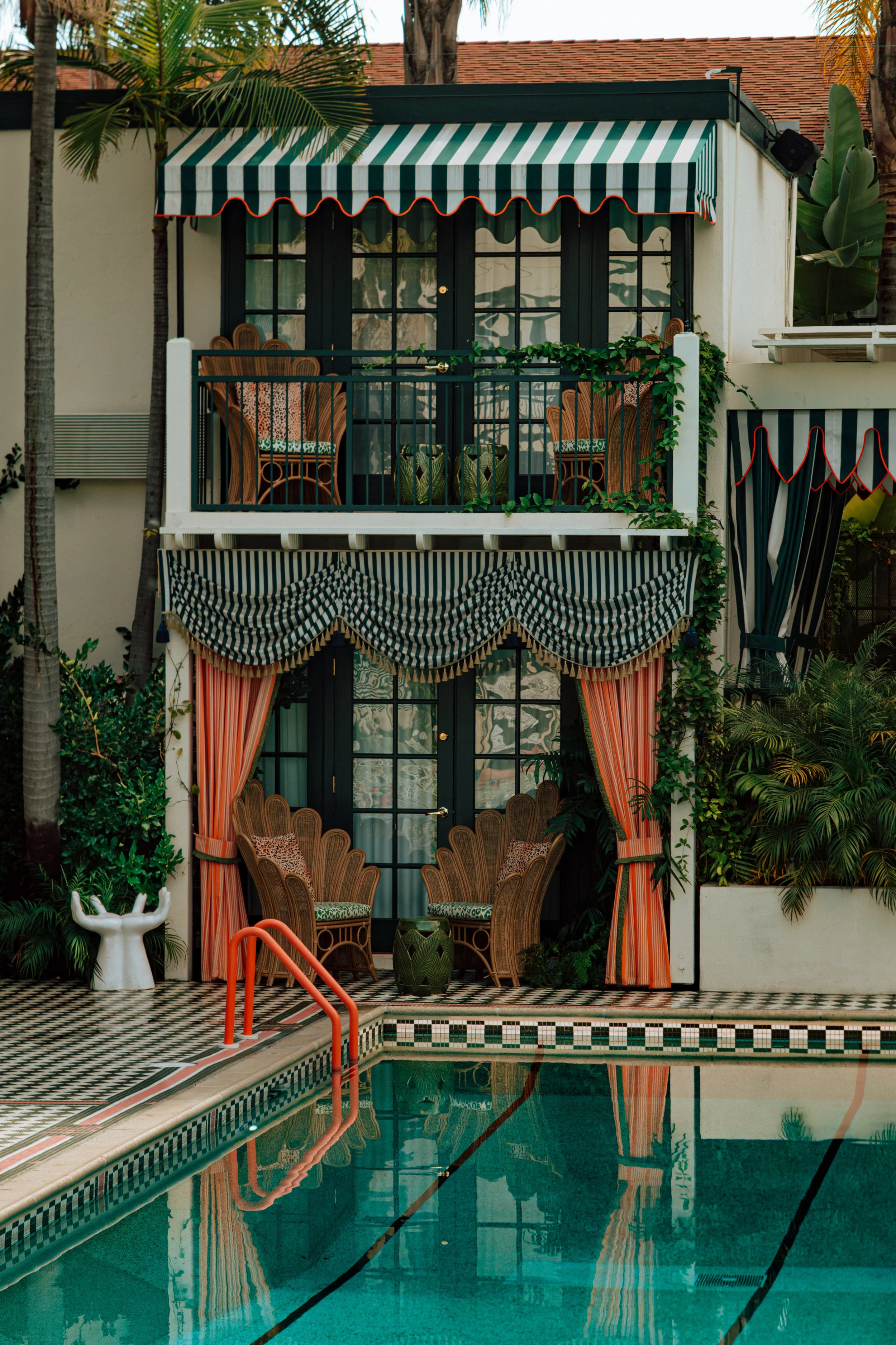LAFAYETTE_HOTEL_SD2025-26.JPG