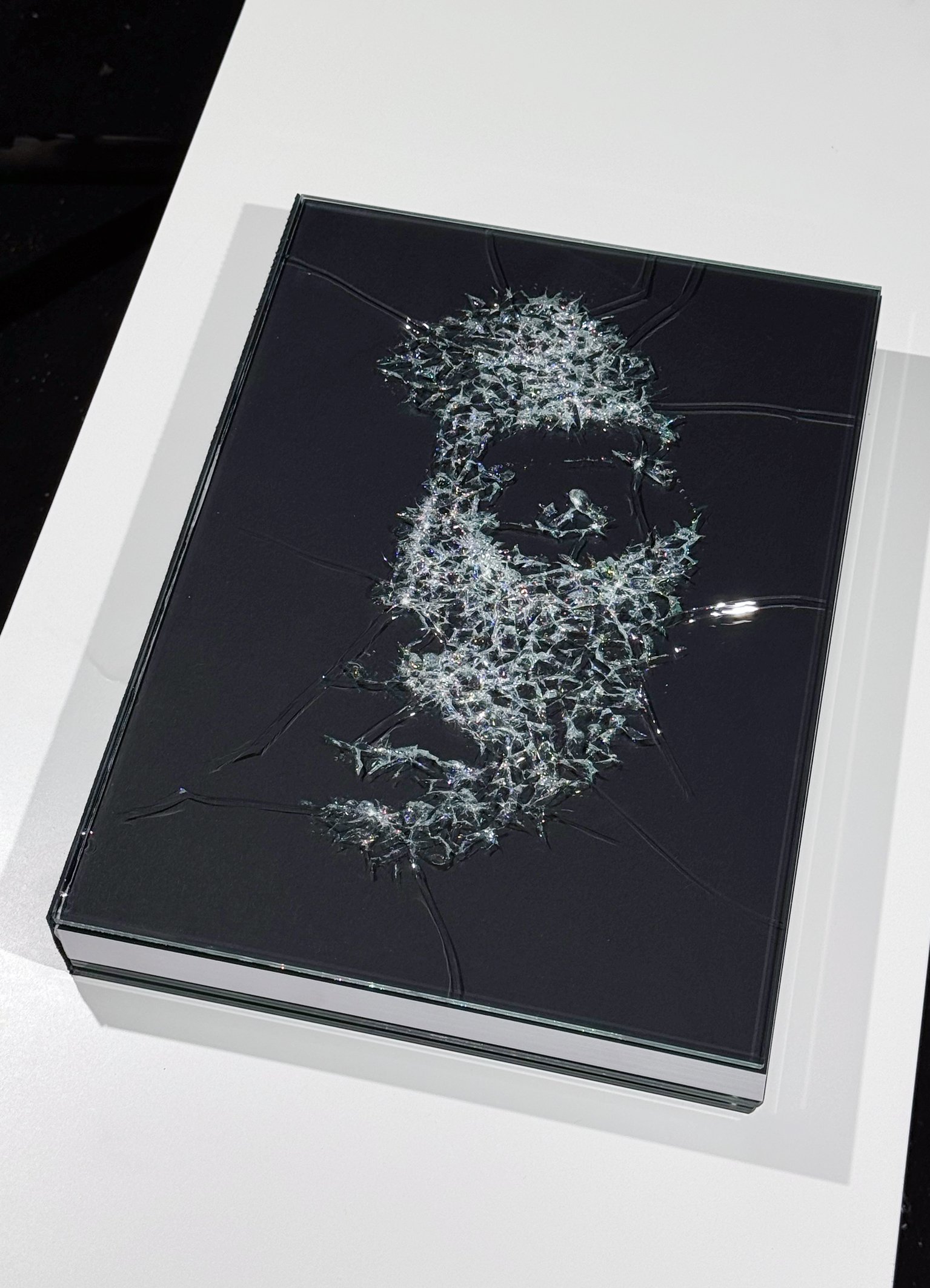 NOA_Simon_Berger_Special_Edition_Front-01.jpg