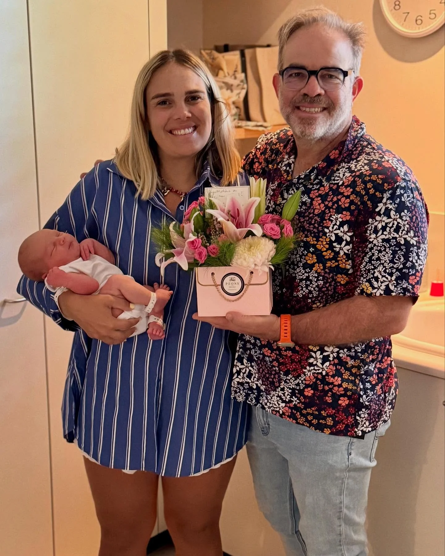 🌺congratulations new Mums 🌺

#prettyboxedflowers
#flowersformums #sunnycoastflowers #beautifulflowers #newmums #flowersformumssunnycoast