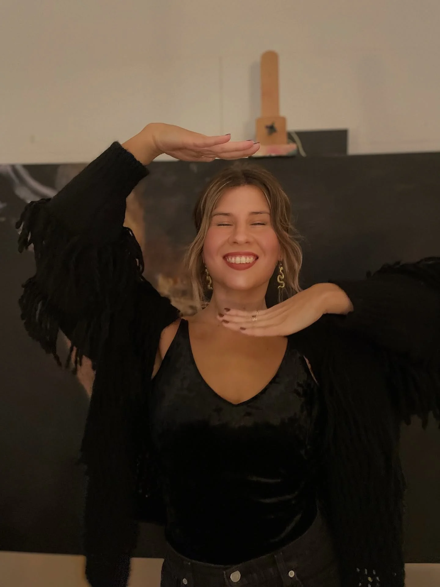 Dramatic and bored?

I bought a whole bunch of new canvases and started painting the one behind me over the weekend, with this clear vision in mind. But somewhere along the way, it started to feel&hellip; meh. Too plain, too familiar, too seen.

Now 