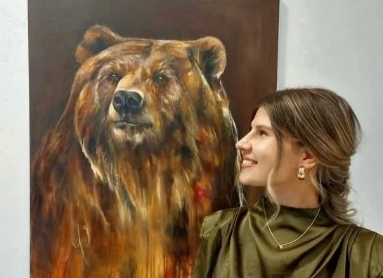 A lovely feature about my exhibition Tied&auml;n sen olleen in Matkailu &amp; Kulttuuri. 

A few words from the article:
&ldquo;Skillfully and intricately painted figures dissolve into abstraction around the edges in some of the paintings. Just like 