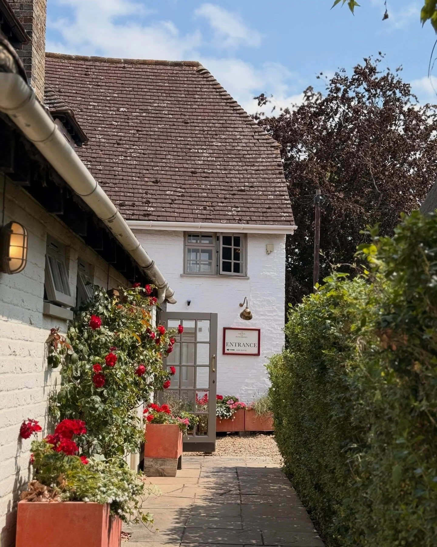 "The whole experience with The Crown &amp; Punchbowl was excellent. The communication before the visit was clear and prompt, the booking team was very responsive to our requests. We've booked the Oak room that was ideal for our party of 18 peopl