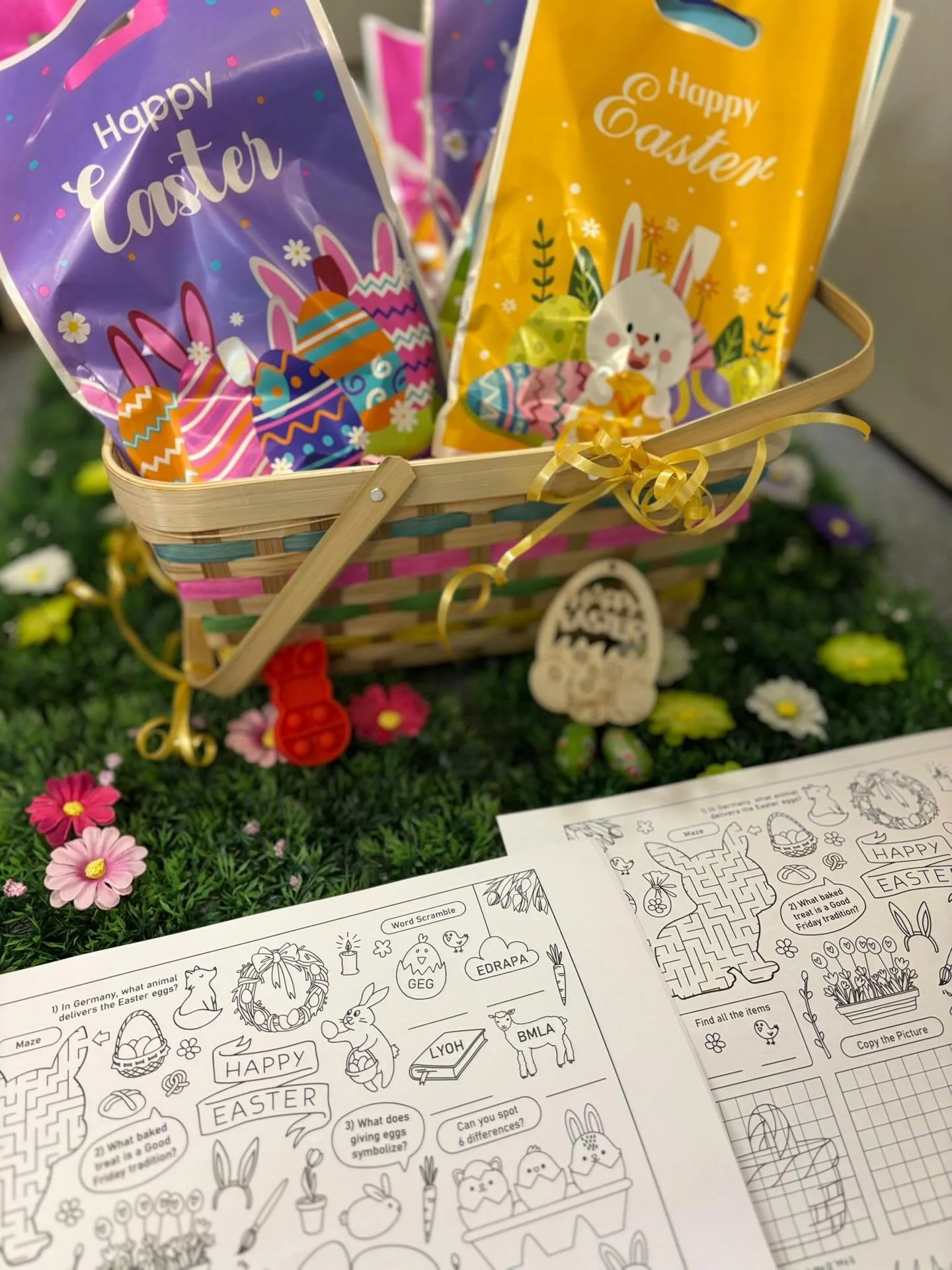 Join us for Easter activities, goodie bags and delicious food. We have tables available from 4pm 🐣