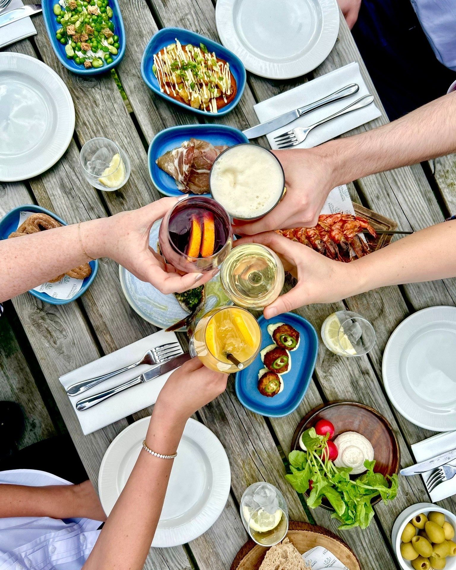 Tapas day at The Three Horseshoes ☀️

Saturday 7 September | From 12pm-9.30pm | Book now via #linkinbio

Join us for a relaxed day of small plates and sunshine.

#tapas #smallplates #threehorseshoesmadingley