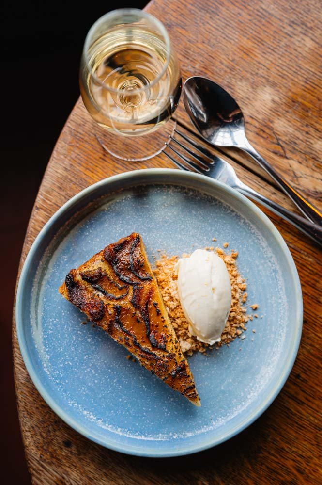 Have a pud on us 🏅

If you're running tomorrow's @cambridgehalfuk then we'll give you a pudding for free when you dine with us and have two courses. 

Book your table for after the big run at threehorseshoesmadingley.co.uk

#cambridgehalf #freepuddi