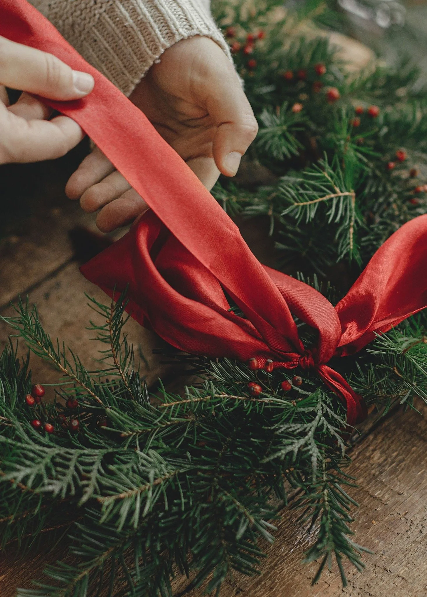 Join us in the Garden Room for a festive wreath-making workshop with the talented team at Petal &amp; Crumb 🌿

Enjoy a relaxed morning of creativity, starting with tea or coffee and mince pies on arrival from 10am. Spend two hours creating your own 