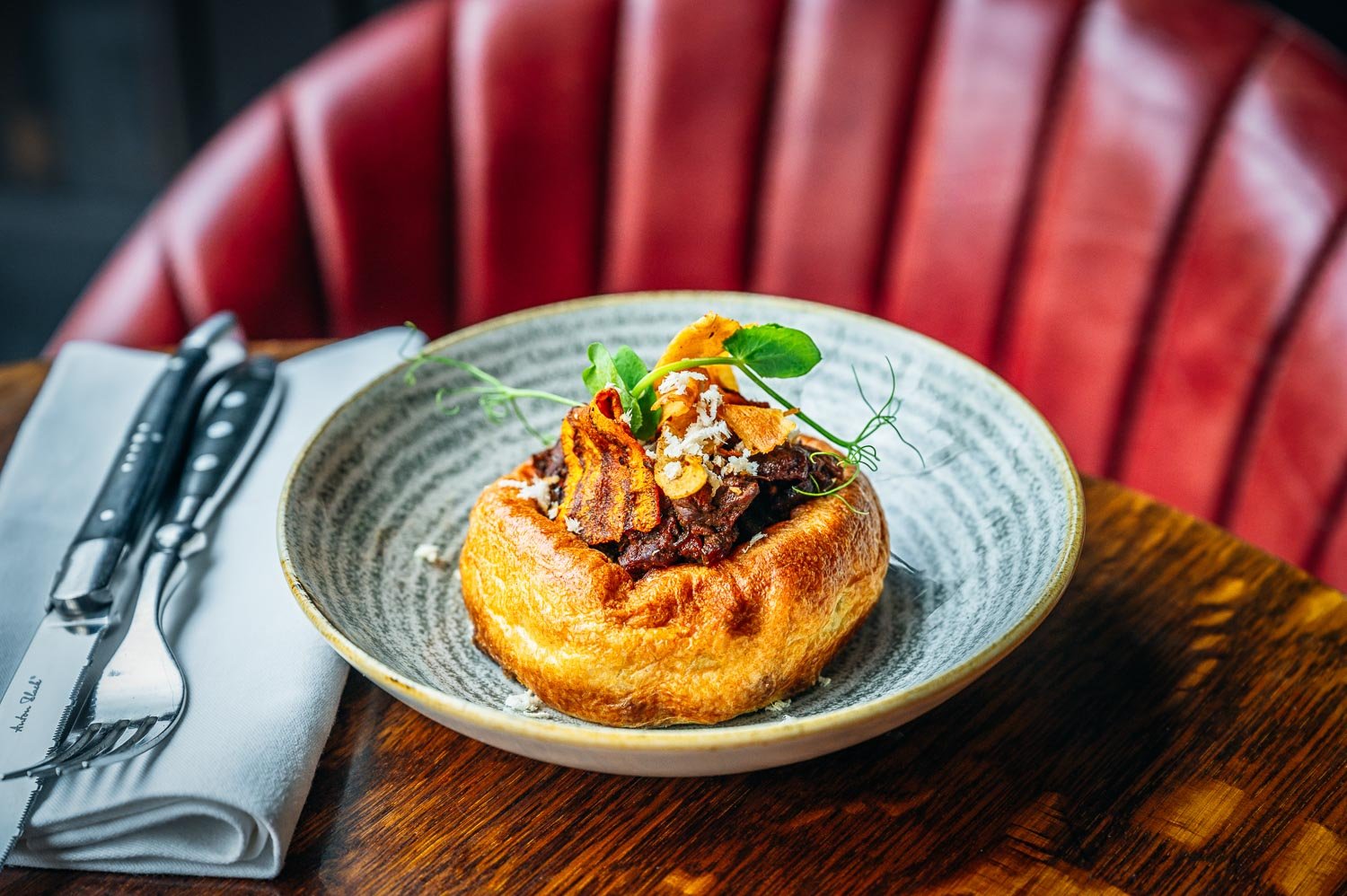 New menu must try.

Our Slow Braised Beef Yorkie is exactly that. A yorkshire pudding filled with braised beef, vegetable crisps and horseradish. Roast fans must give this a try!

#yorkshirepudding #cambridgechophouse #newmenu
