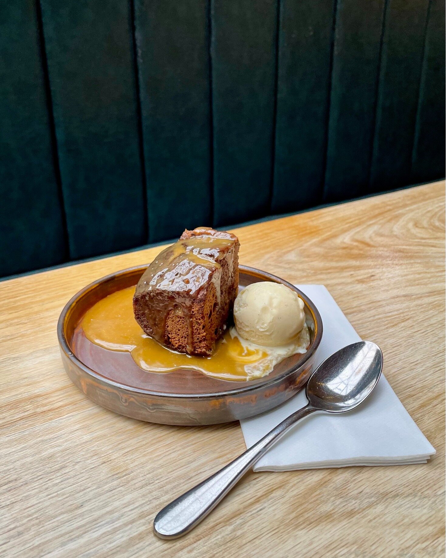 🚨Attention all @cambridgehalfuk runners and spectators!

We'll be giving all runners a Sticky Toffee on the house this Sunday 3 March. 

Bring your medal along and enjoy one of our legendary Sticky Toffee puds on the house with every main course pur