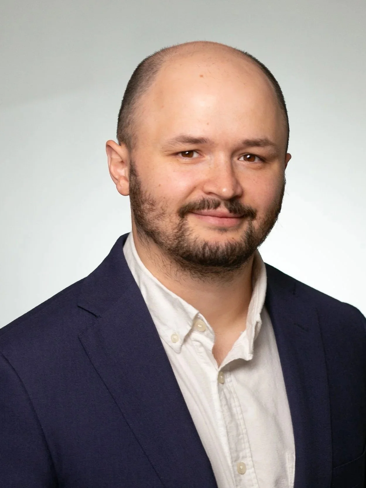  PAUL VELLA  
Trader & Portfolio Analyst
