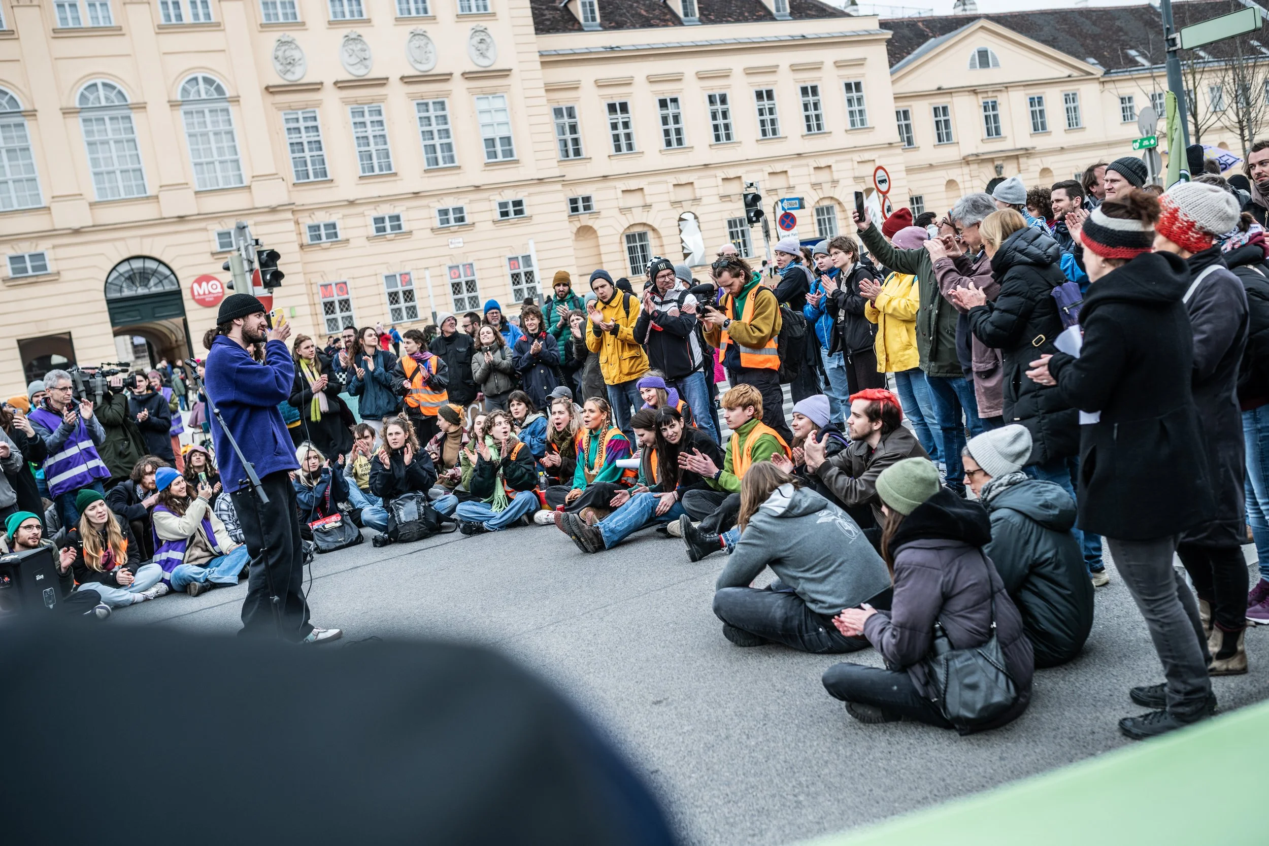 2024-03-02T17_09_32+01_00_JuulesFox_240302_LG MQ_Julian Poeschl-850090.jpg