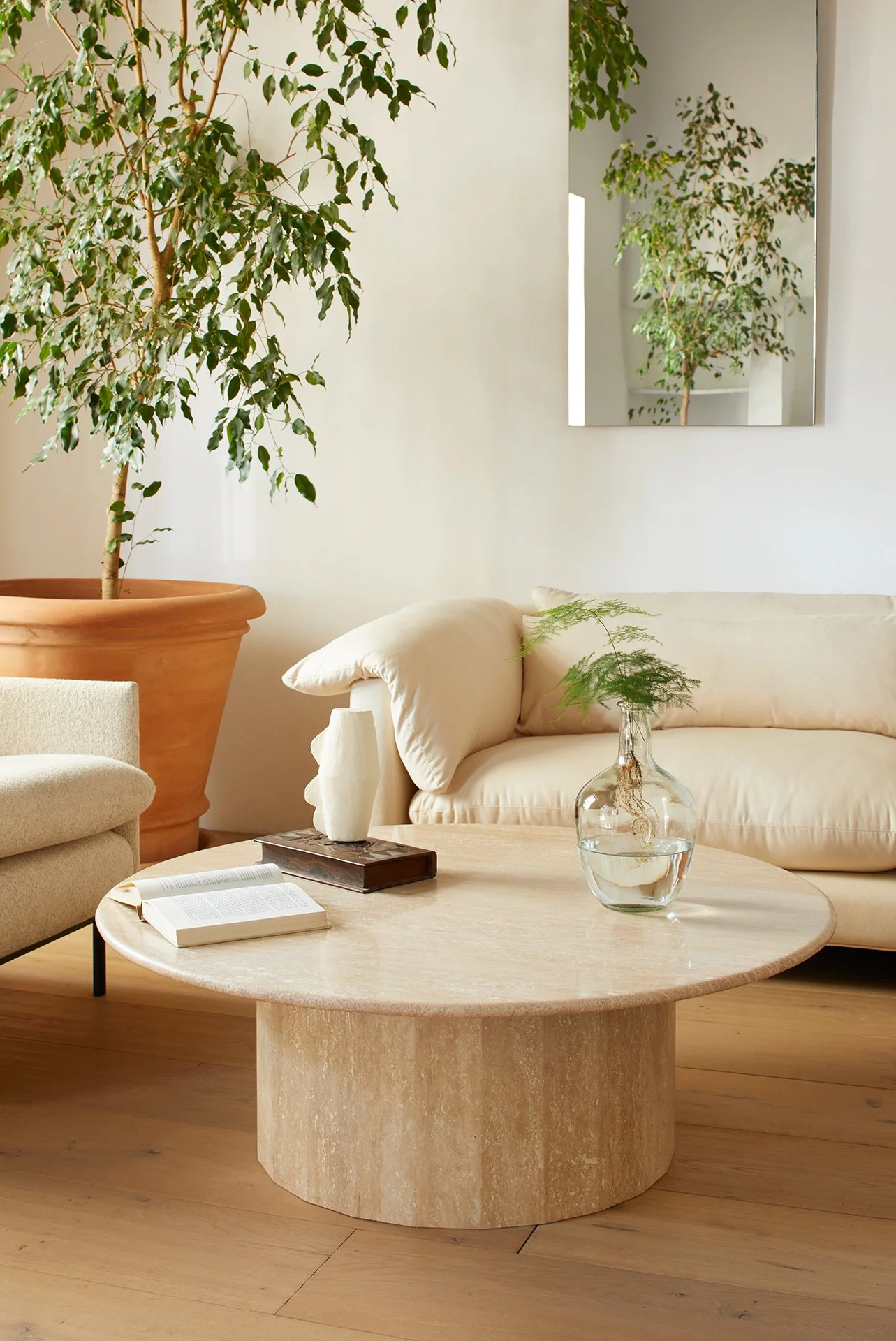 Kasteel_Furniture_Lifestyle _Palladian 1100 Coffee Table_Travertine_01.jpg