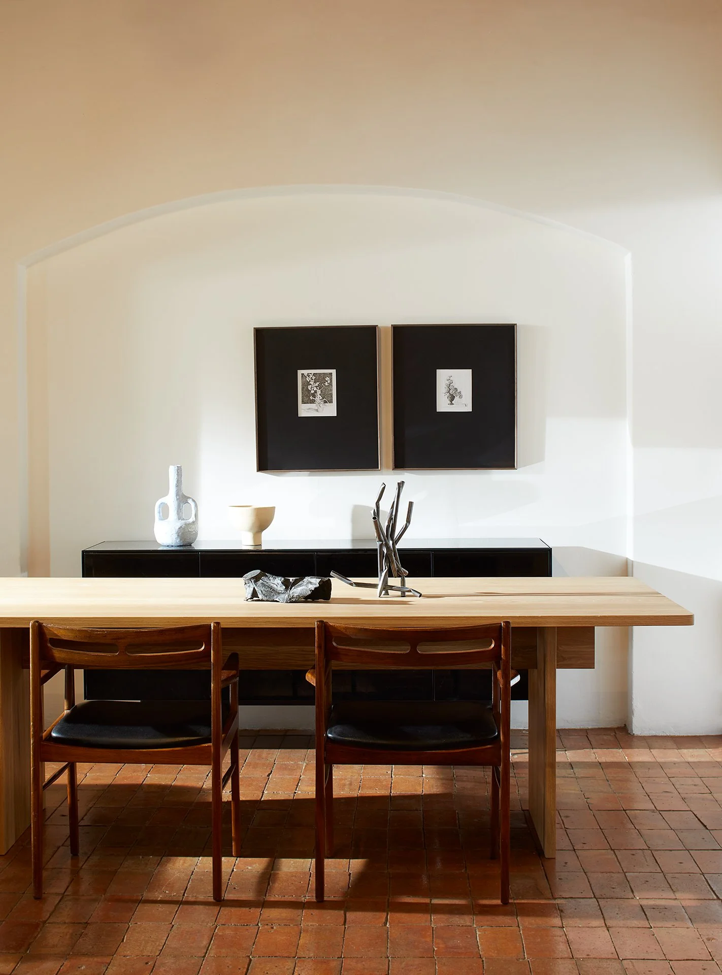 Kasteel_Furniture_Lifestyle_Faure Table_White Oak_01.jpg
