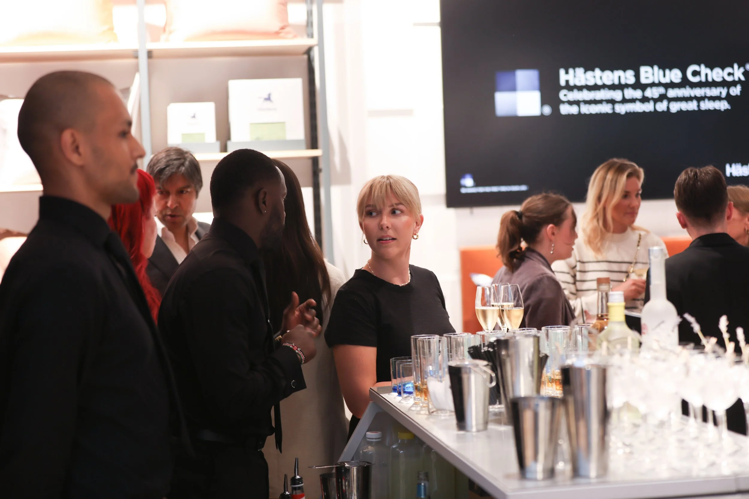 Corporate cocktail bar hire delivering calm and seamless service during a London networking event.
