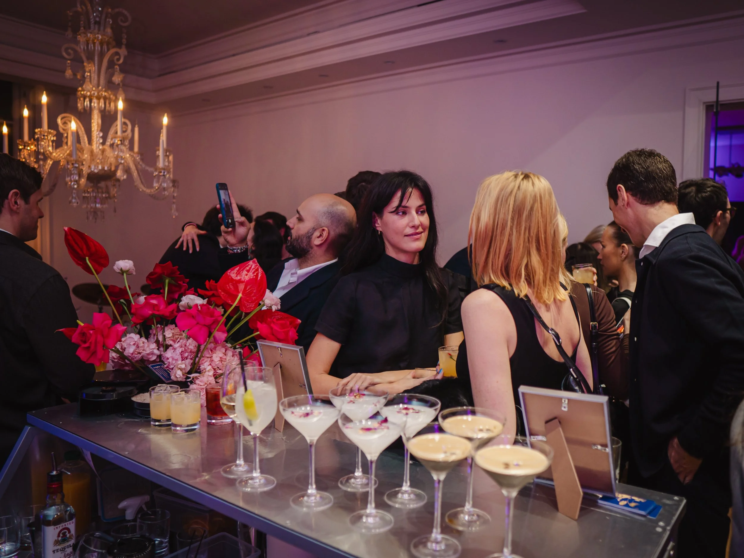 Mixologist hire London service bringing luxury hospitality into a private home.