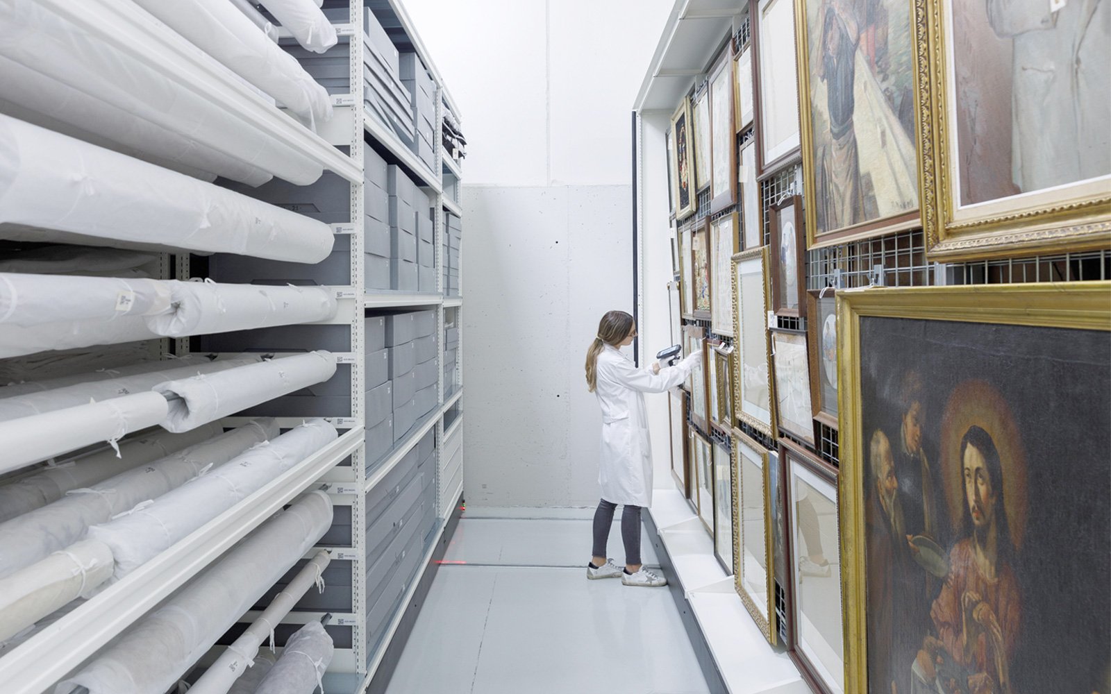 eun_museo_slide_01.jpg