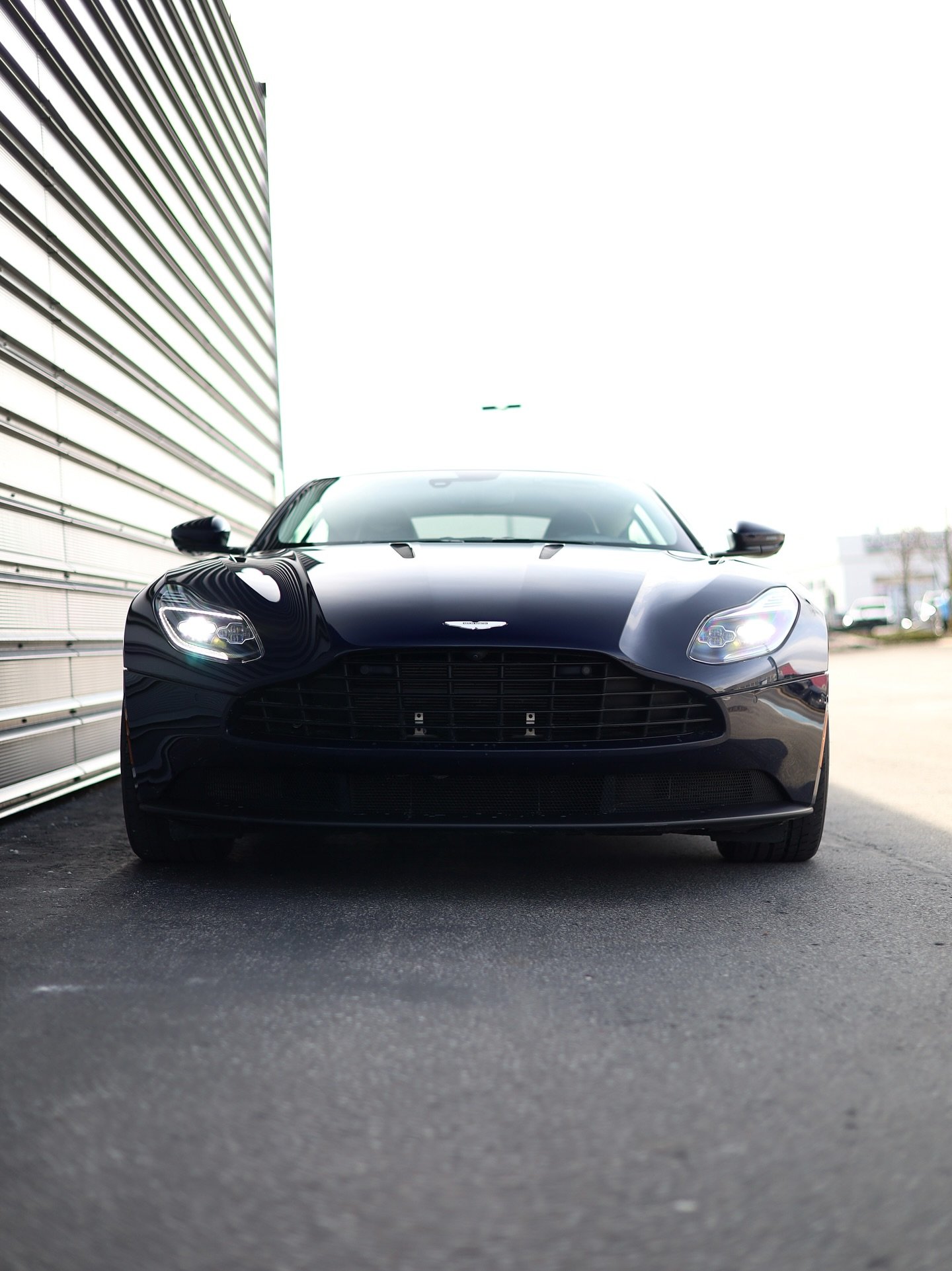 Where elegance meets everyday usability.

Aston Martin DB11 came in for a full front end PPF. Same look, zero compromise.

Protect your investment! @pfaffreserve 

#astonmartin #db11 #v12 #jamesbond #ppf