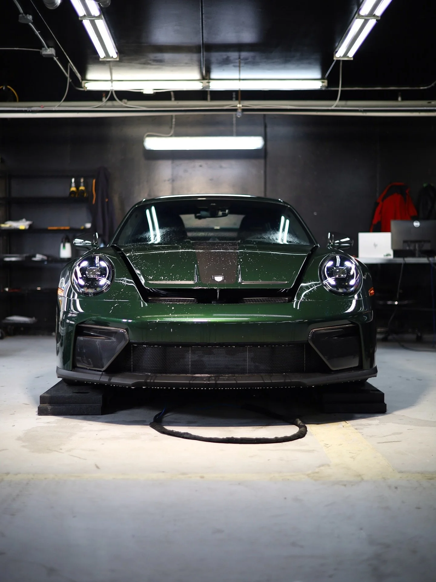 The first upgrade isn&rsquo;t power. It&rsquo;s protection 

992.2 GT3 wrapped in full-body PPF + windshield protection film. Ready for whatever comes next.

Protect your investment!

#porsche #gt3 #ppf #wpf #racecar