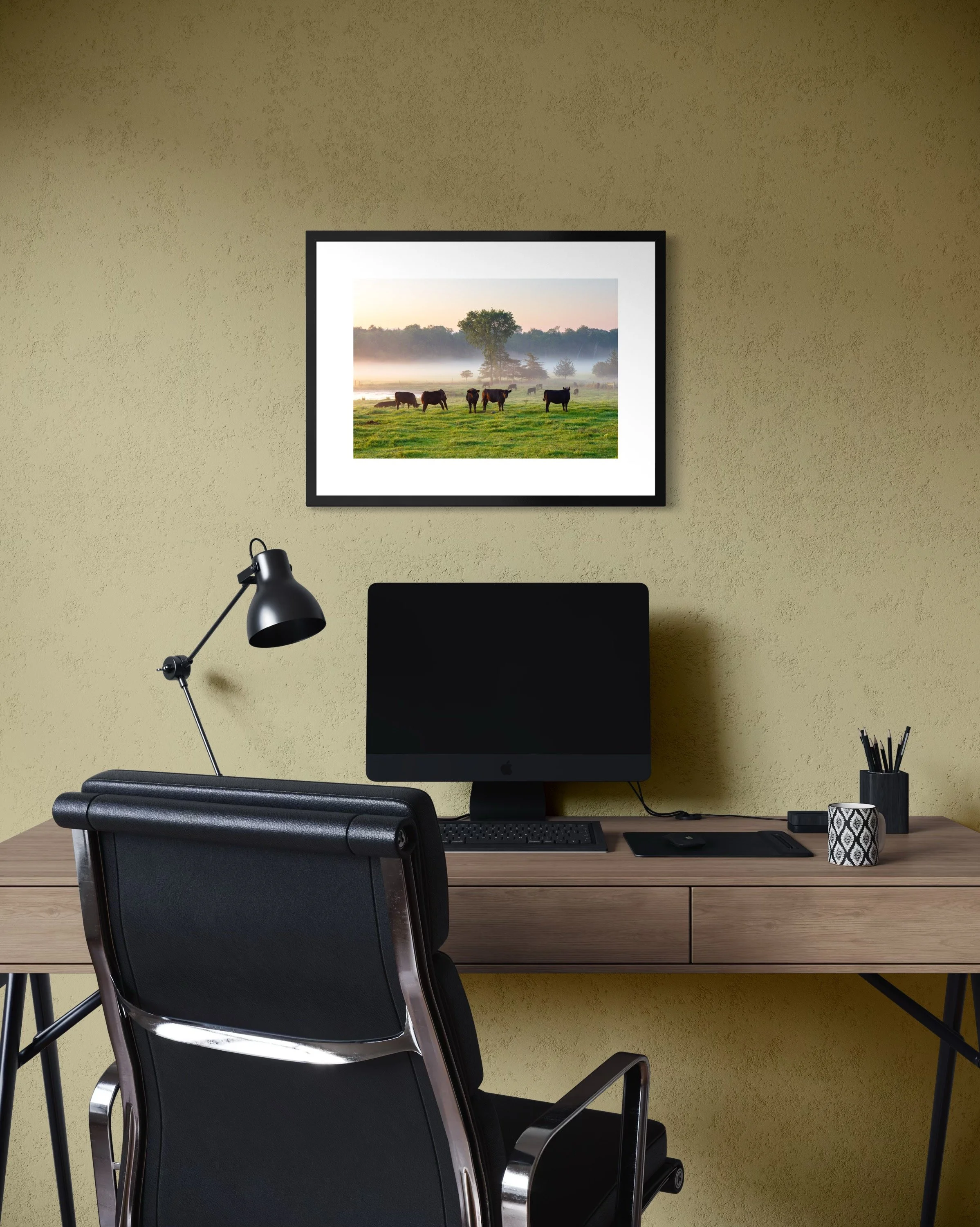 IMGA9825 18x24 2.625 FRAME.JPG