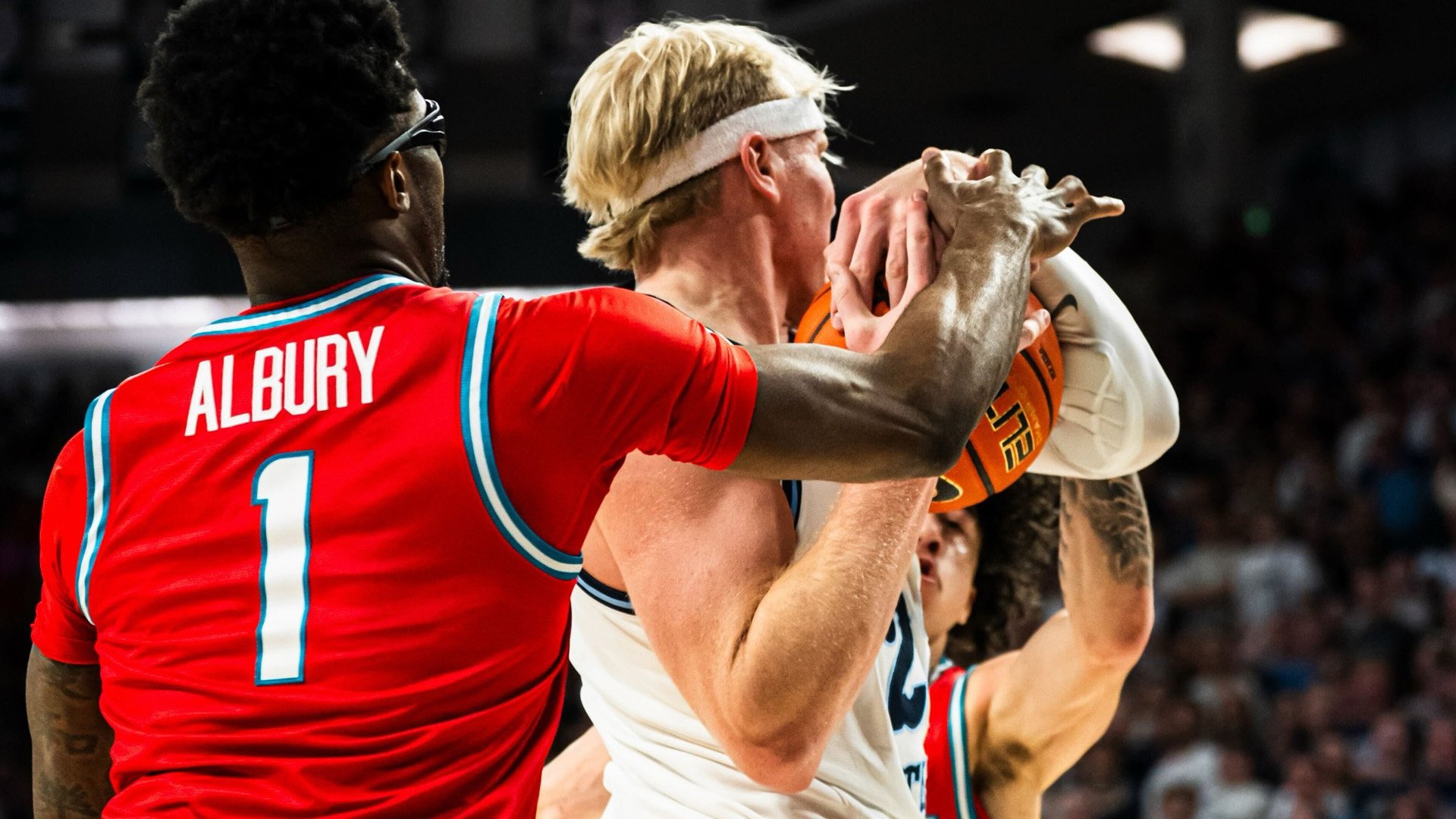 Lobo Bubble Pops in Logan: Jake Hall’s Record Night Not Enough to Secure MW Title