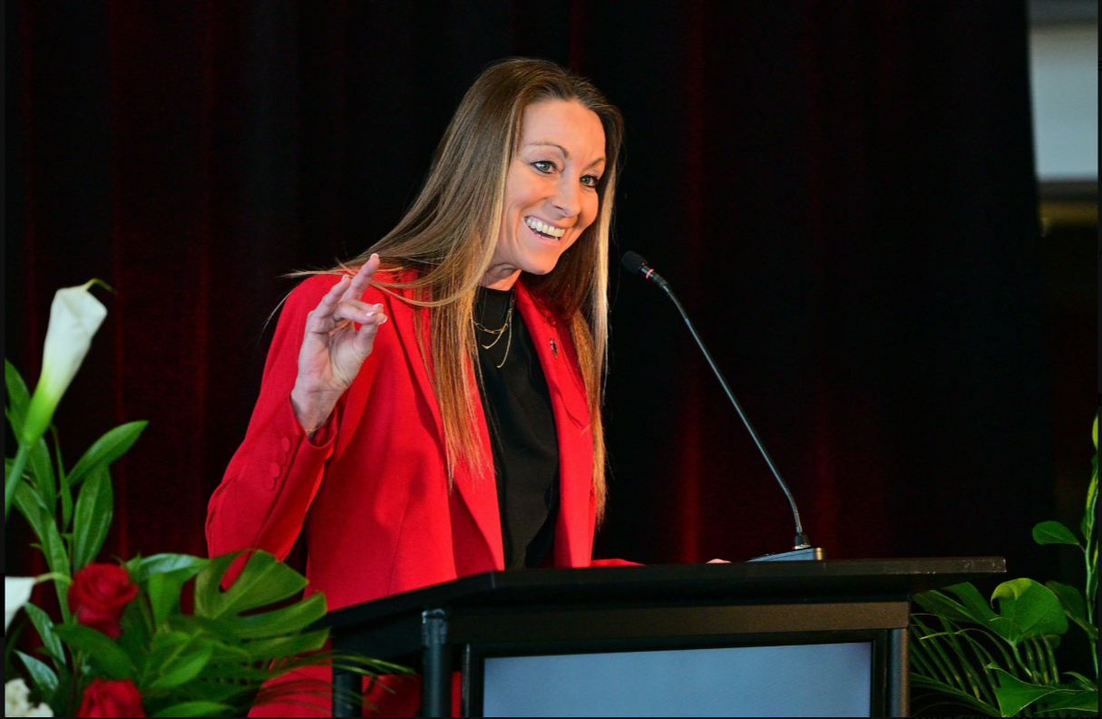 Amy Eagan Begins Roster Rebuild as Lobo Men’s Basketball Has a Quiet Two Days in the Transfer Portal