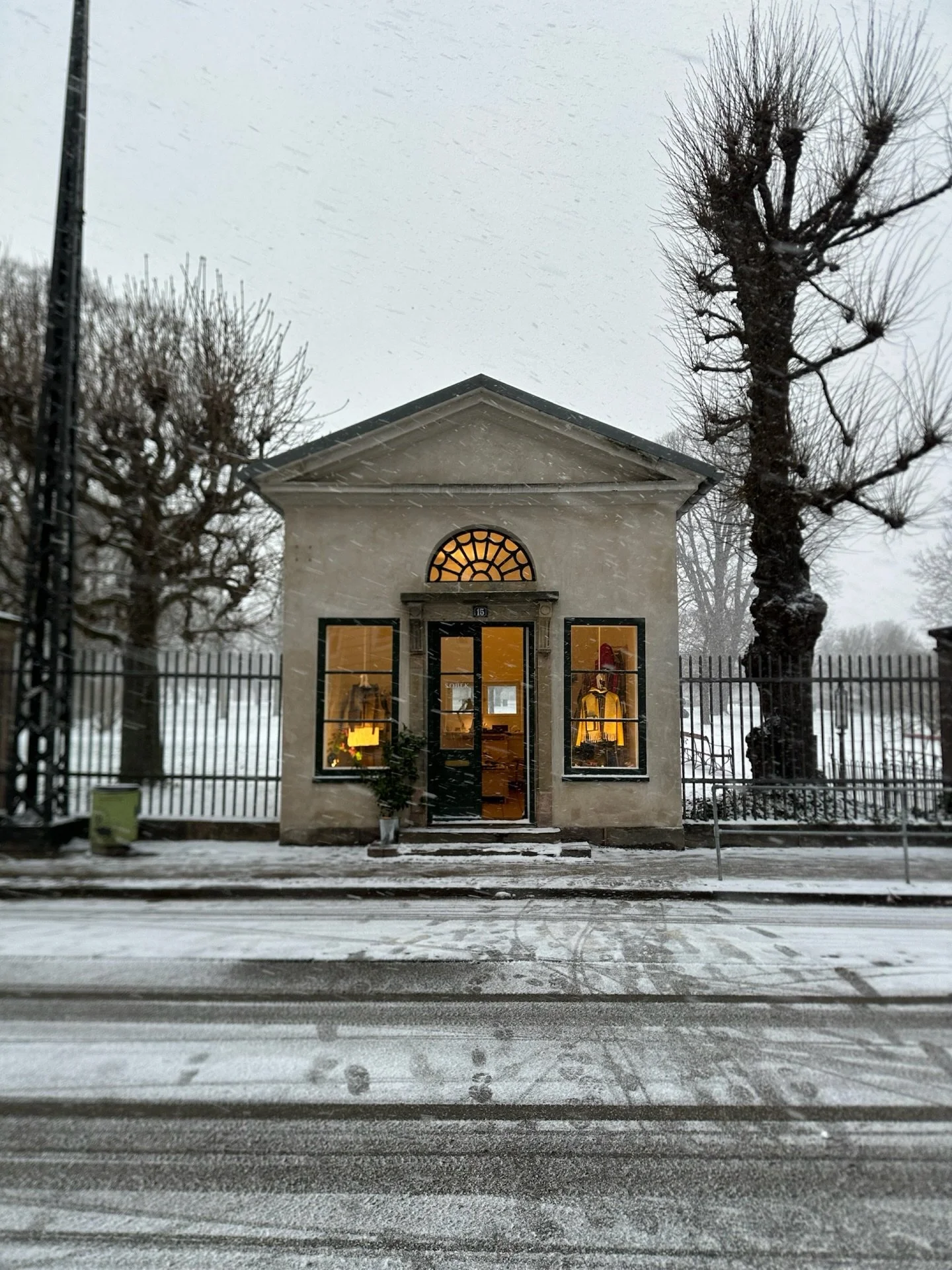 The winter that keeps on giving🤍

Lots of orders ready for pick up✨