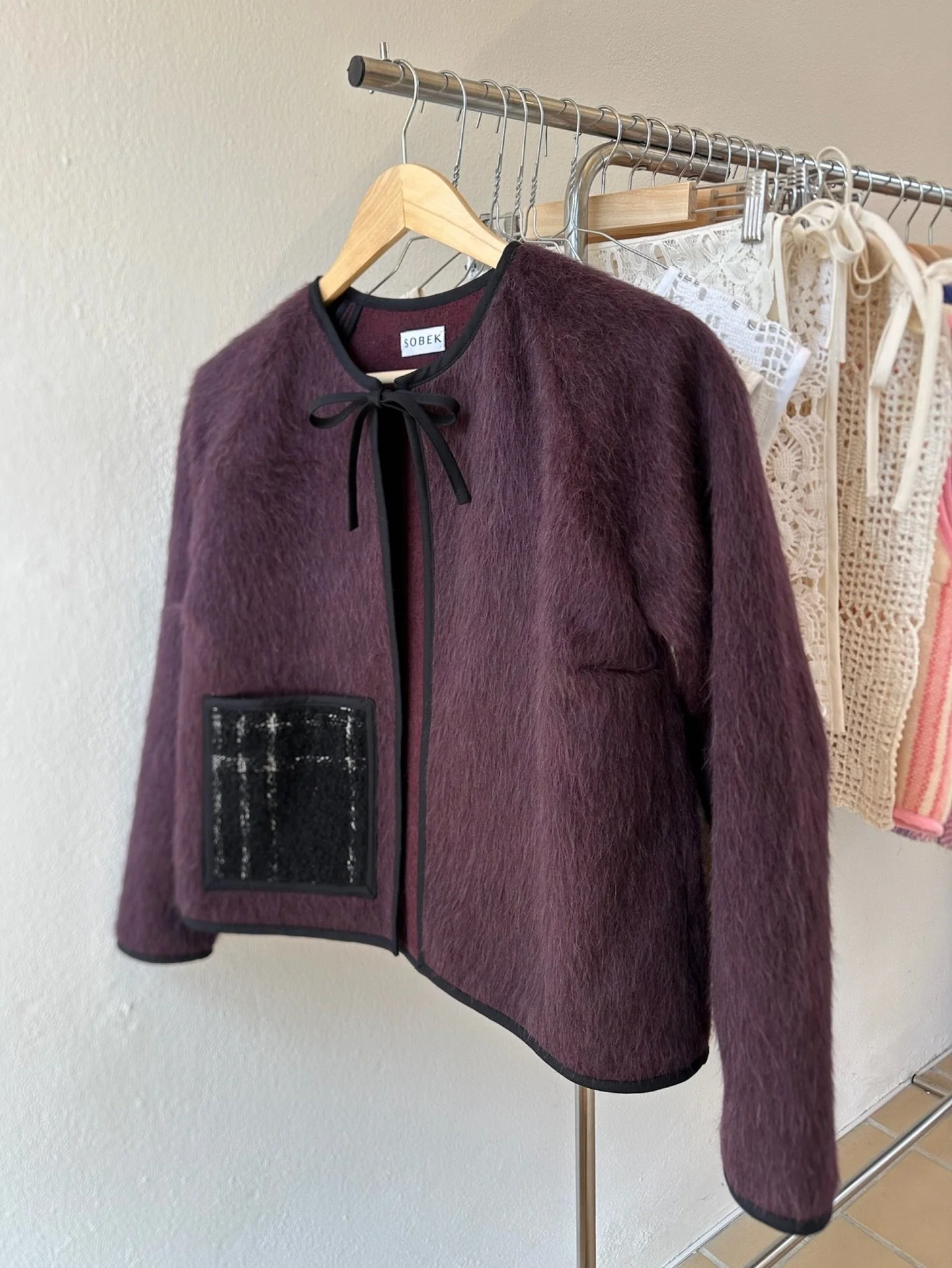 Bride to be 🖤

Custom made for a bride-to-be.

For special occasions or a refined spring wardrobe, DM or email to order ✨

🤍 Sophie