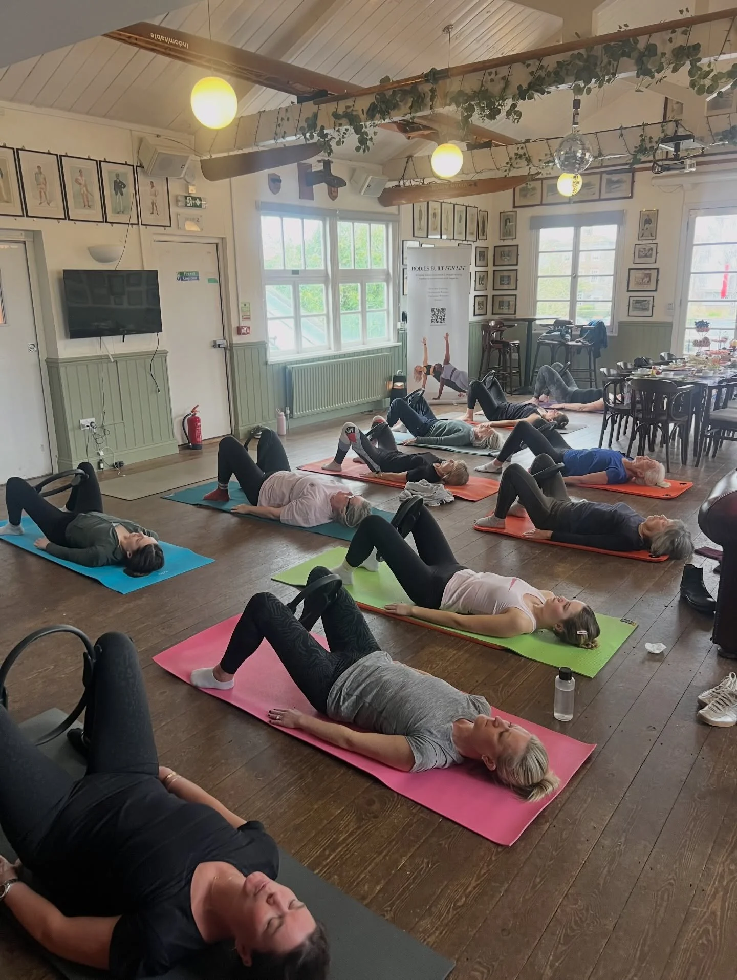 The most wholesome Sunday morning teaching Pilates by the river at @twicksrowing for the @shebabiba65 special Brunch Event!

Mindful movement for all bodies, beautiful company, and a very full heart.

Thank you so much for having @bodiesbuiltforlife 