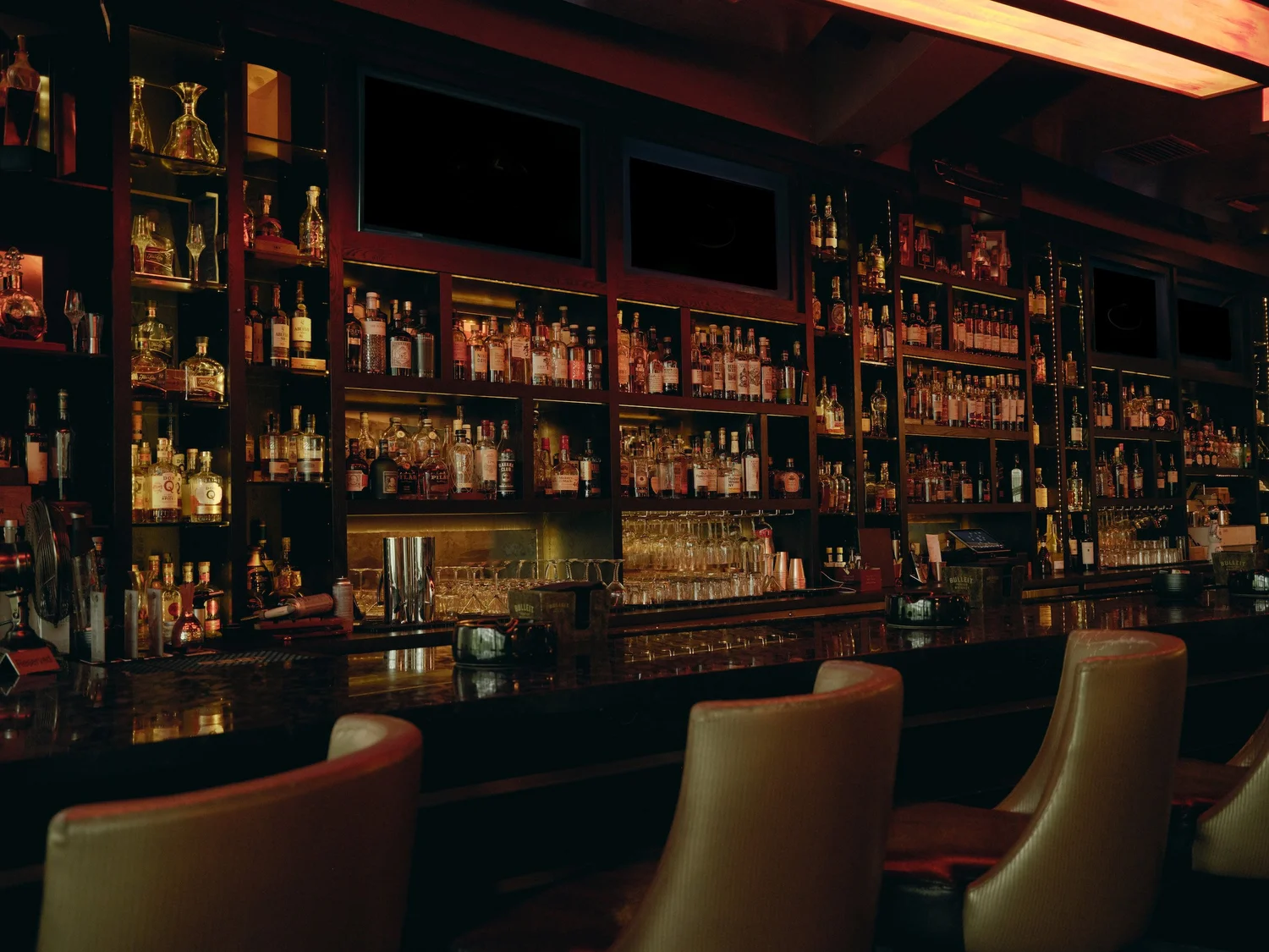 Bar photo 1
