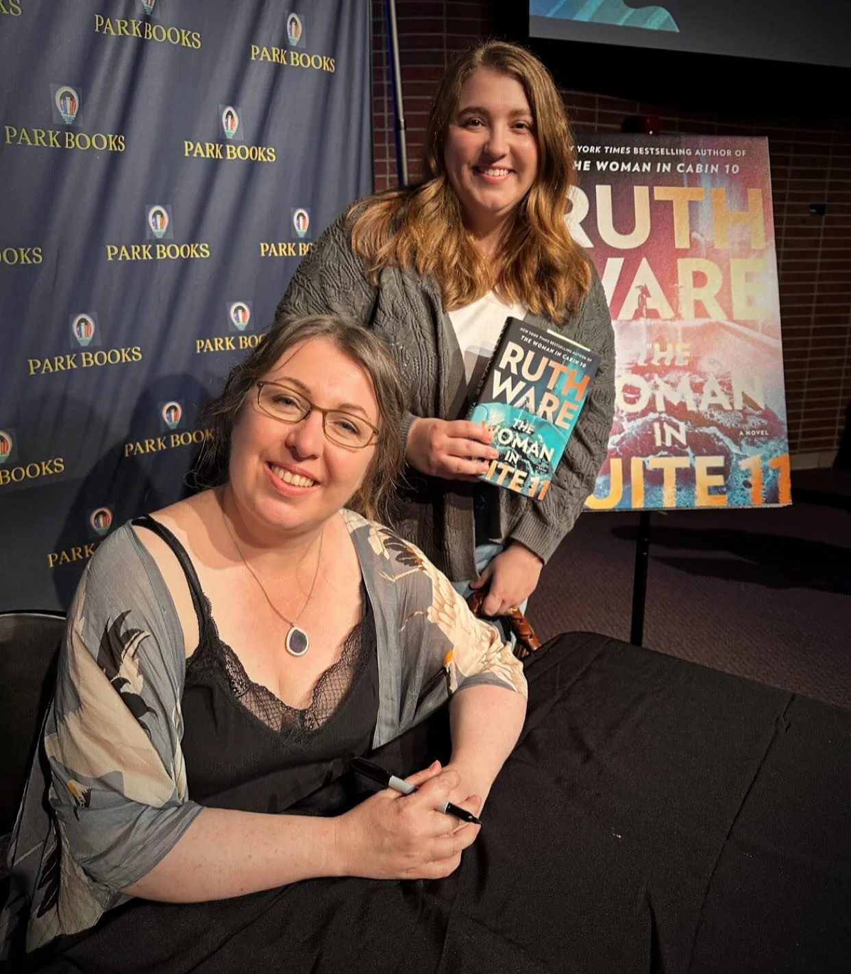 Made the trip to Brooklyn Park tonight to see Ruth Ware at her Park Books stop of her US Tour. Loved the conversation between Ruth and author Alex Finlay.

 Awesome energy at the event tonight, and I had some really nice conversations with my fellow 