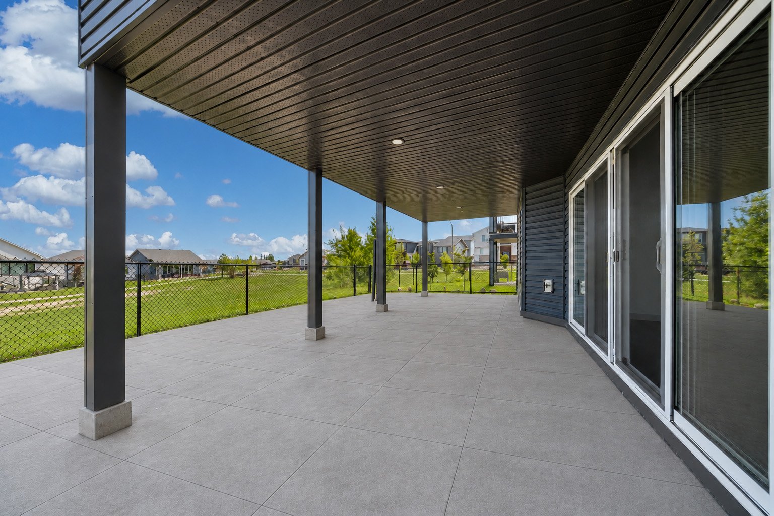 Avondale III - Lower level patio