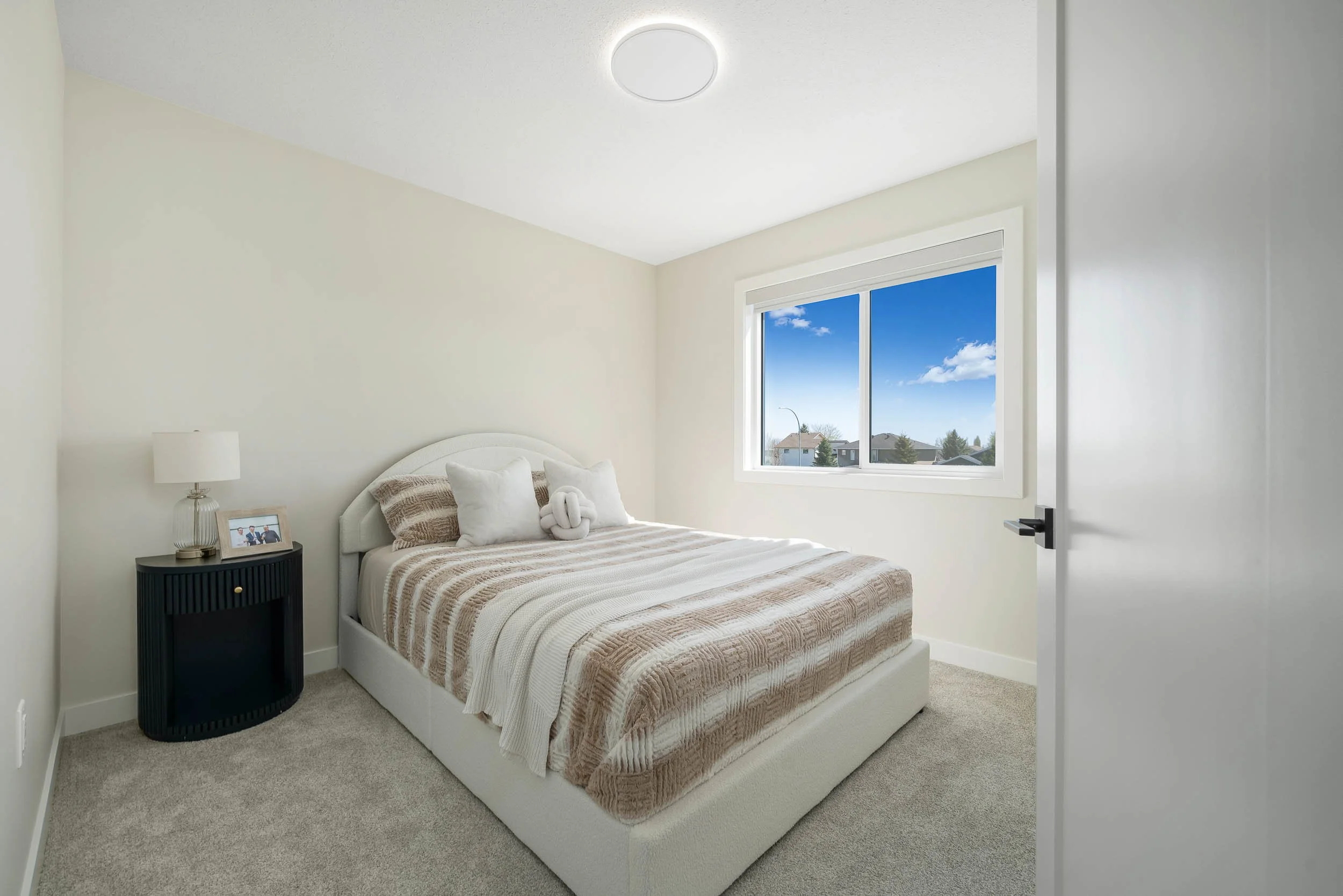 Azalea IV - Guest bedroom