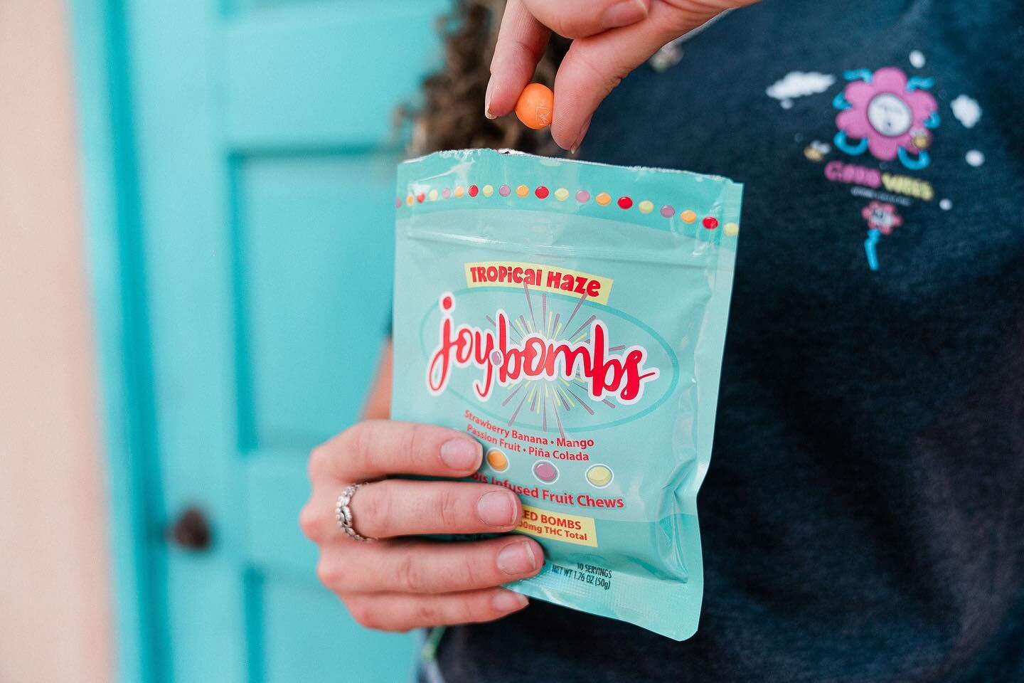 🍬 Caution: This bag is bursting with JOY! 

Meet Joy Bombs, the UNgummy sensation from @joyiblesco. Whether you're looking for a micro-moment of delight or to go nom-nom on a full-on flavor journey, these little babes are EXPLOSIVE. 🌈✨

 #JoyBombs 