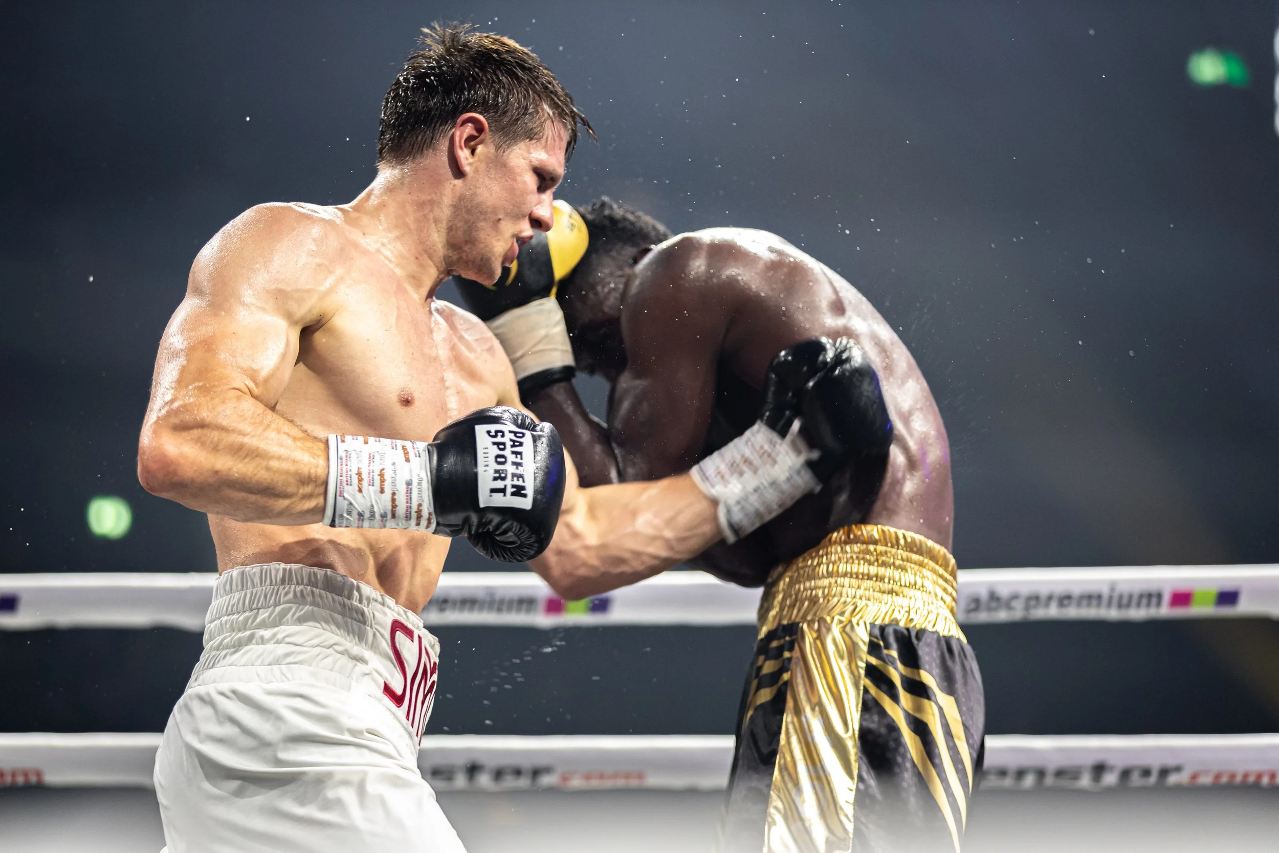 Simon Zachenhuber vs Paulinus Ndjolonimu