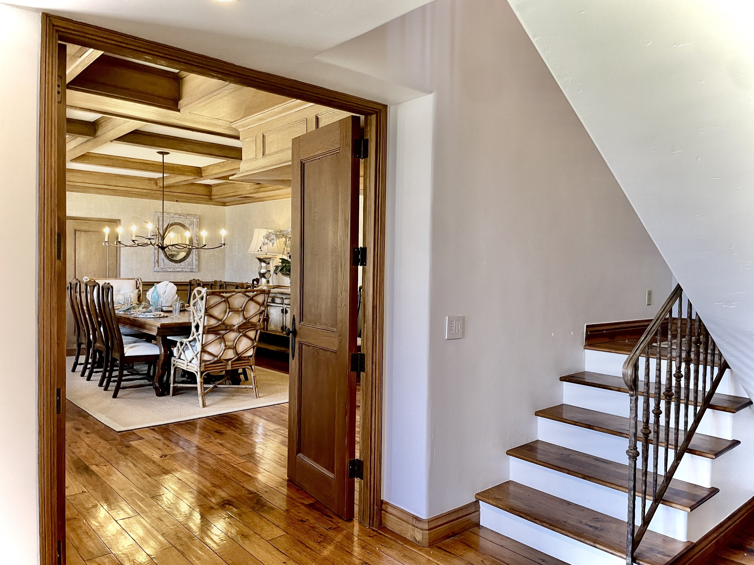 Entry to dining room