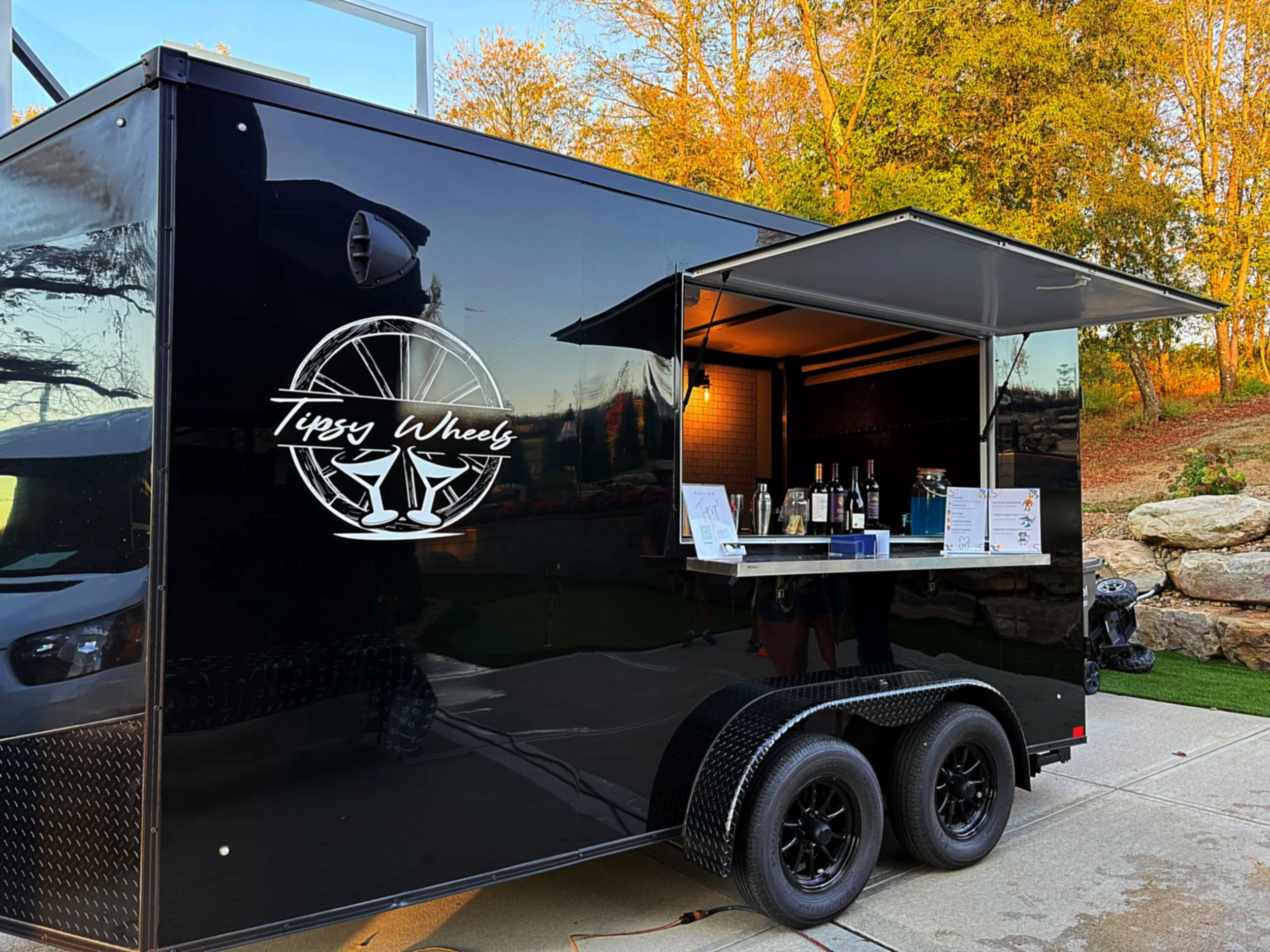 BLACK MOBILE BAR 10.3.25.JPG