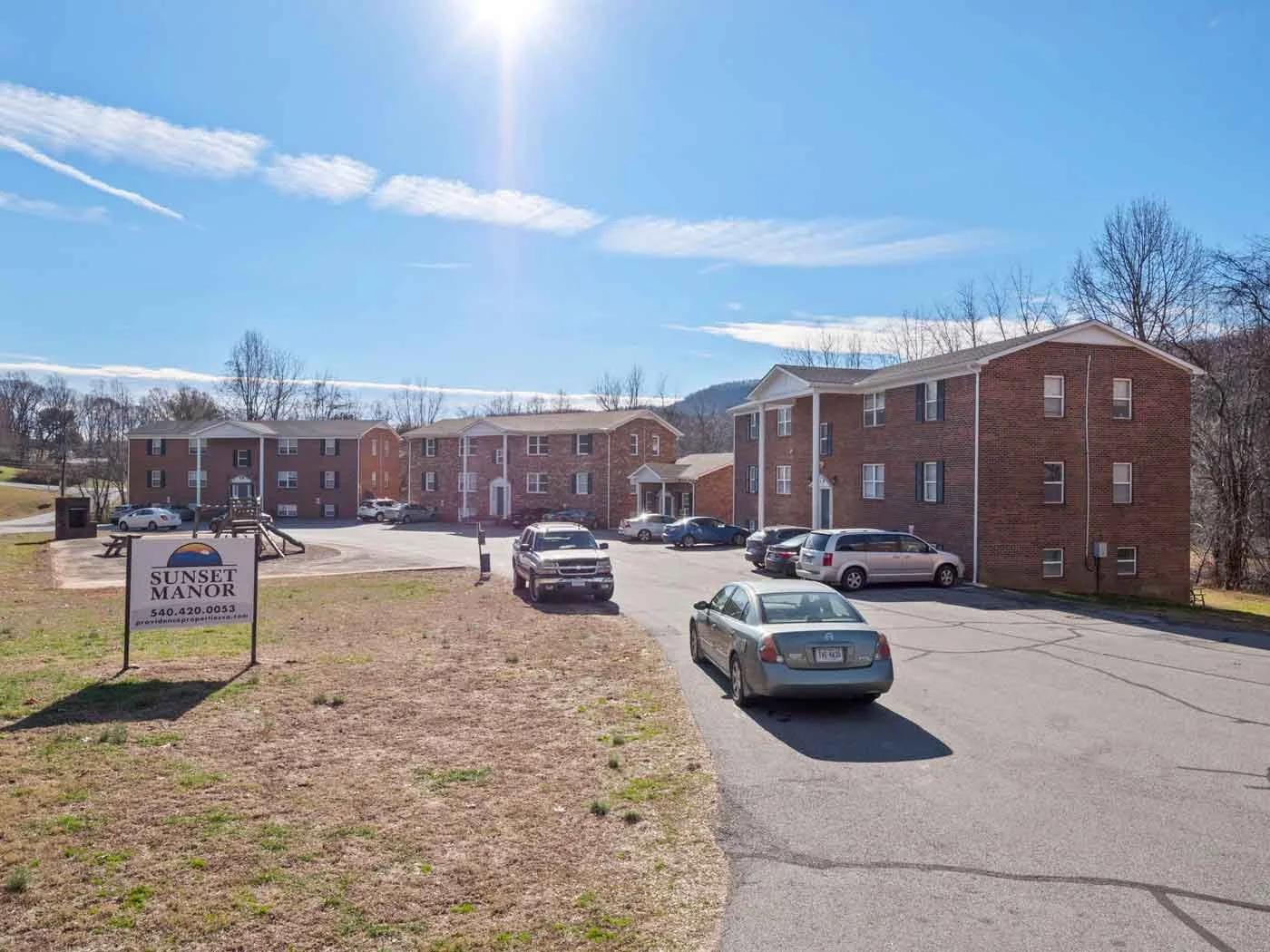 4-web-or-mls-4-Sunset-Manor-Apartments,-Moses-Fleetwood-Walker-Media,-MFW-Media,-Roanoke-Real-Estate-Photographer,-Partick-County-Real-Estate,-Stuart-Real-Estate.jpg