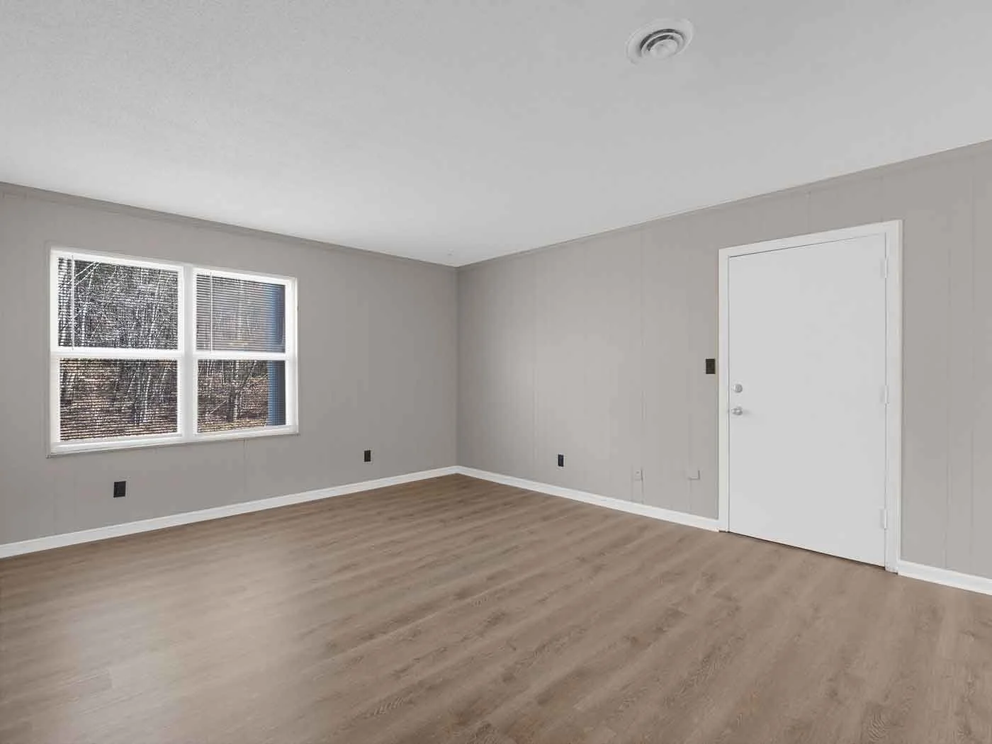 29-web-or-mls-29-Sunset-Manor-Apartments,-Moses-Fleetwood-Walker-Media,-MFW-Media,-Roanoke-Real-Estate-Photographer,-Partick-County-Real-Estate,-Stuart-Real-Estate.jpg