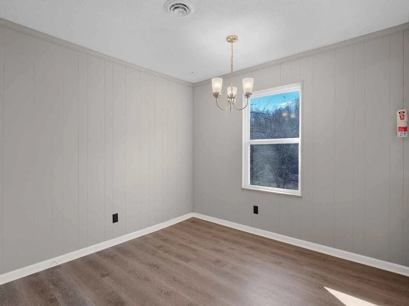 32-web-or-mls-32-Sunset-Manor-Apartments,-Moses-Fleetwood-Walker-Media,-MFW-Media,-Roanoke-Real-Estate-Photographer,-Partick-County-Real-Estate,-Stuart-Real-Estate.jpg