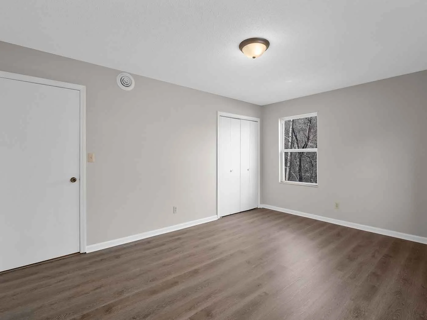34-web-or-mls-34-Sunset-Manor-Apartments,-Moses-Fleetwood-Walker-Media,-MFW-Media,-Roanoke-Real-Estate-Photographer,-Partick-County-Real-Estate,-Stuart-Real-Estate.jpg