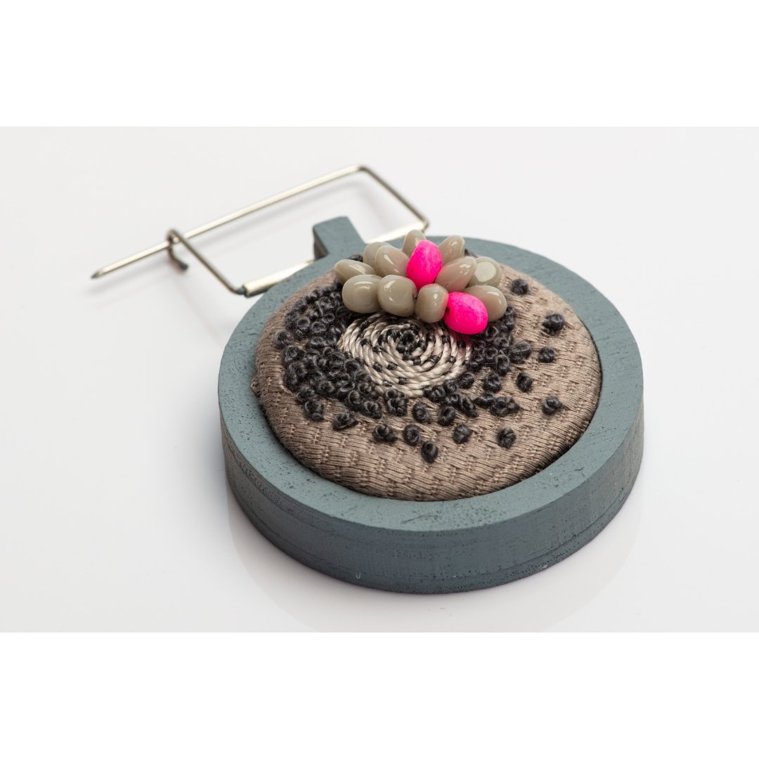 wood frame brooch 166a.jpg