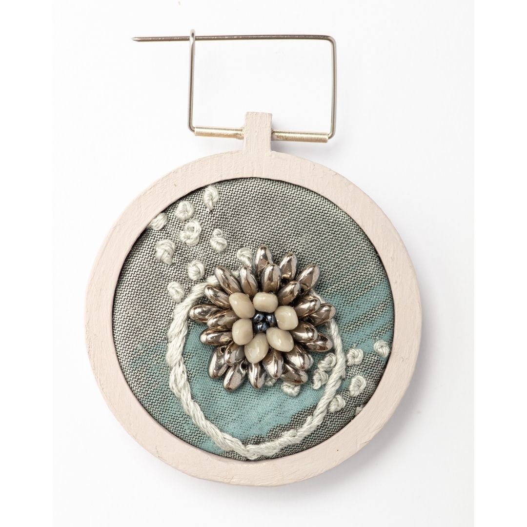 wood frame brooch 179a.jpg