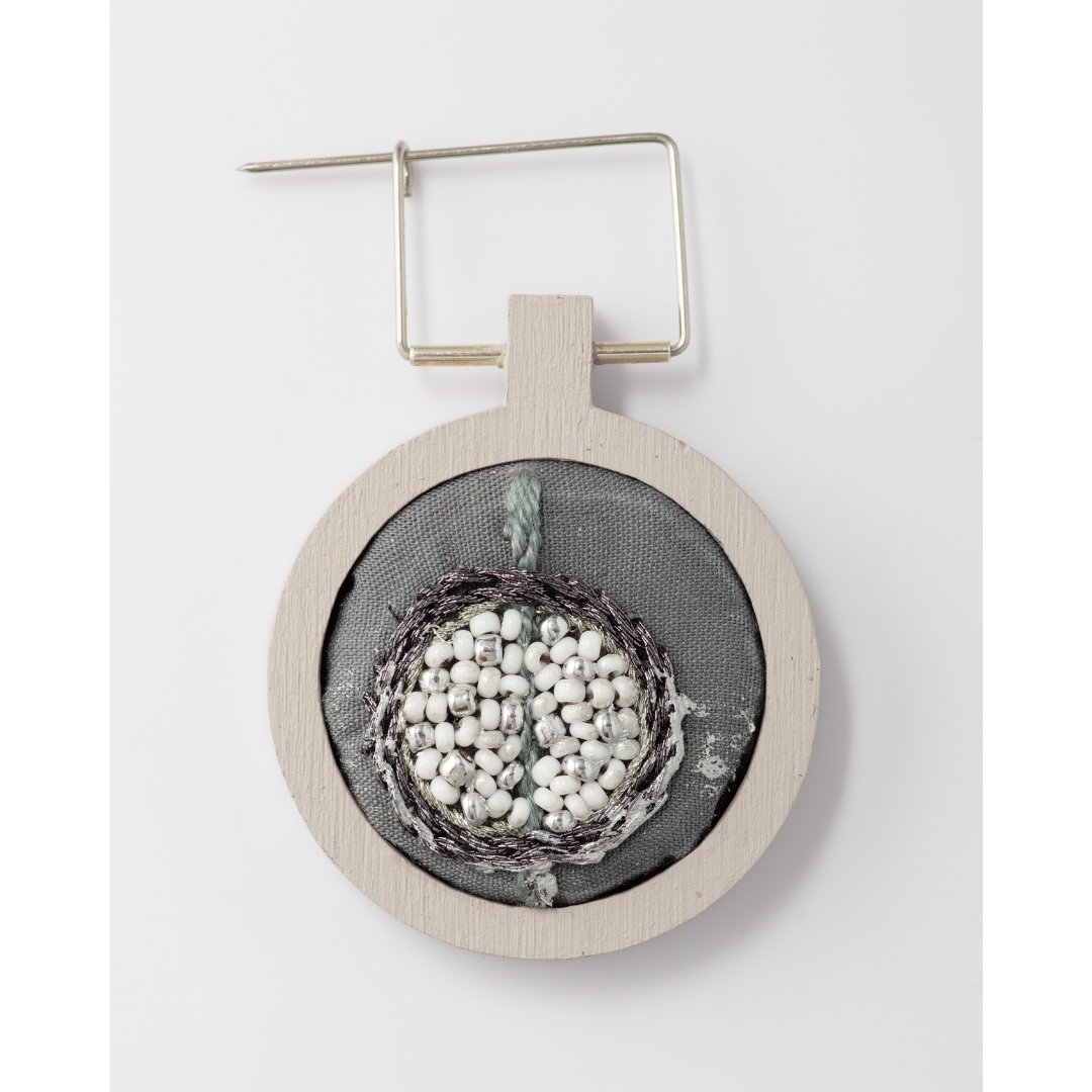 wood frame brooch 201b.jpg