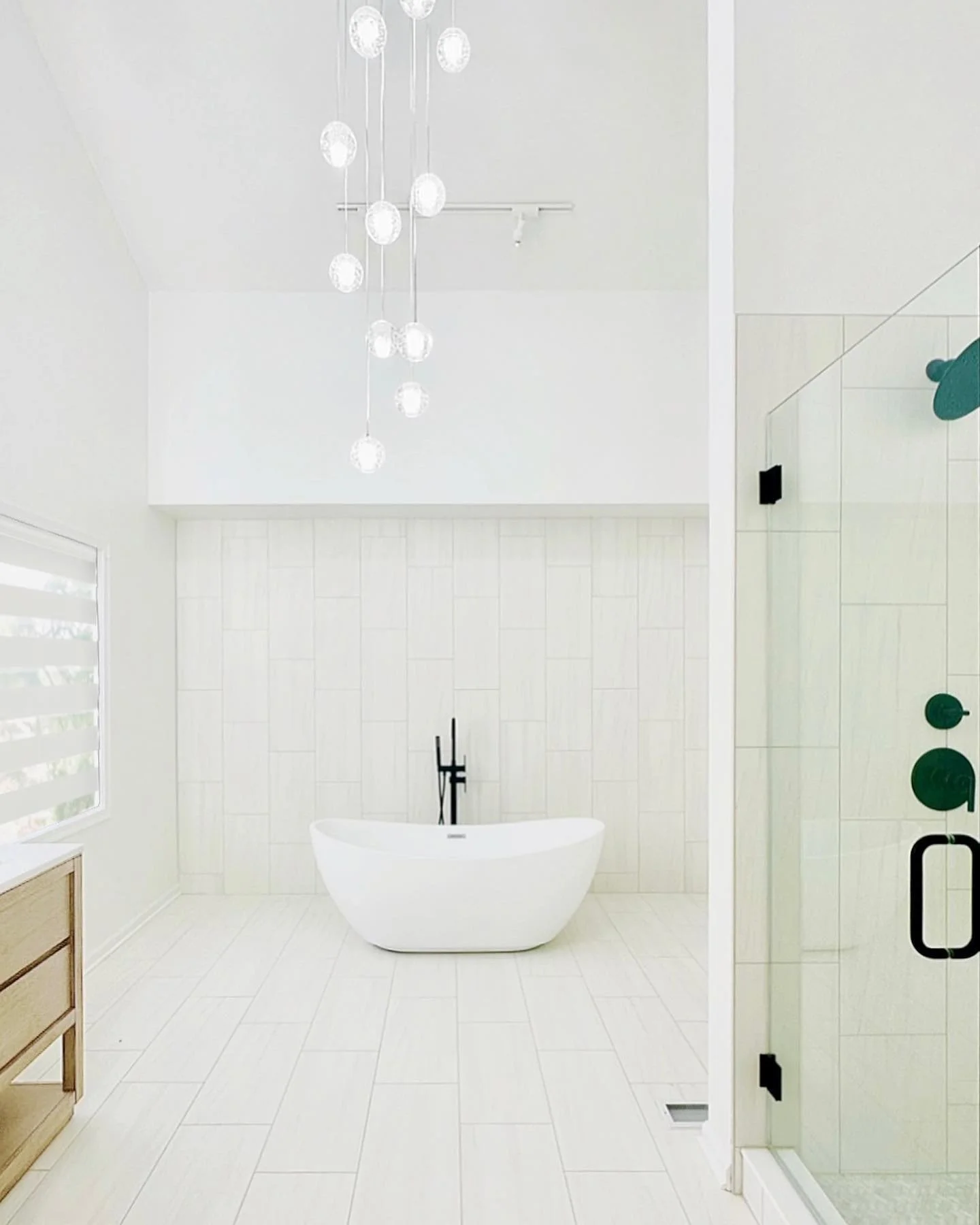 Highwood - Airbnb Project
✨ swipe for before picture
🏡 @terra2_properties