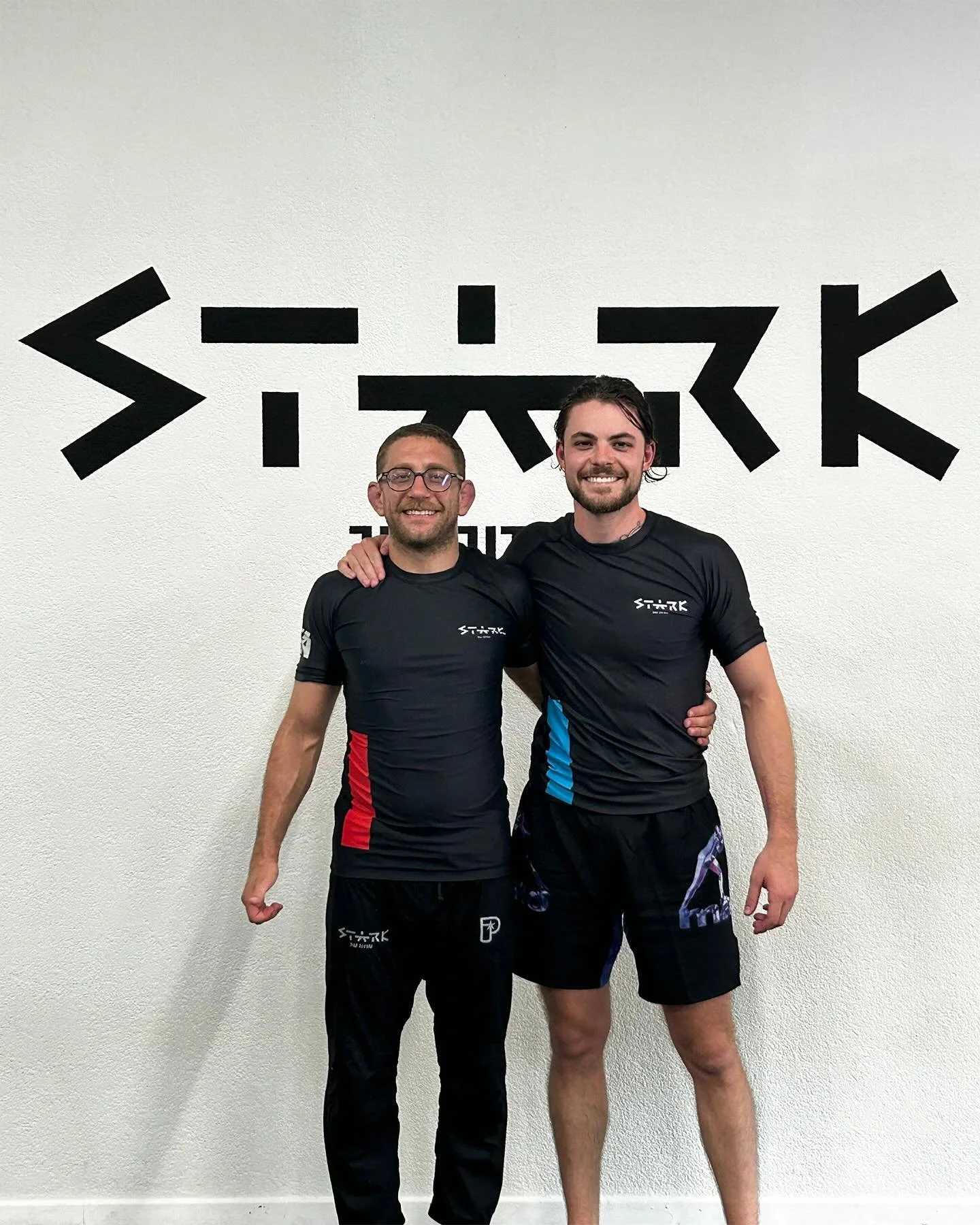 Felix got his blue belt (fine, rashguard) this week! Congratulations! 🤘🏼🤘🏼🤘🏼