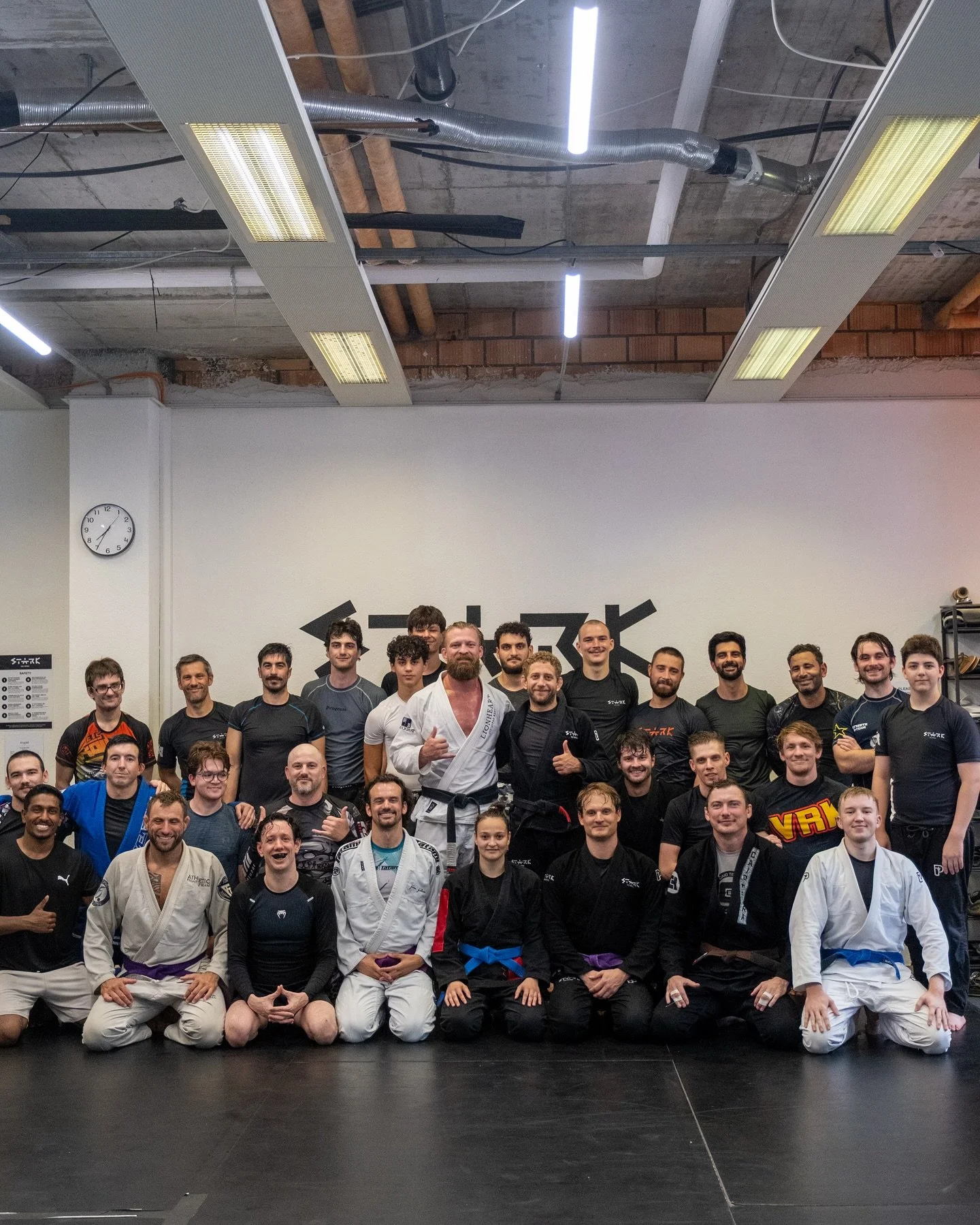 Sweatin' through the seminar with the great Marteen Bauwens 🌞

Thanks everyone who came through!

Photos by @chriskfreeze