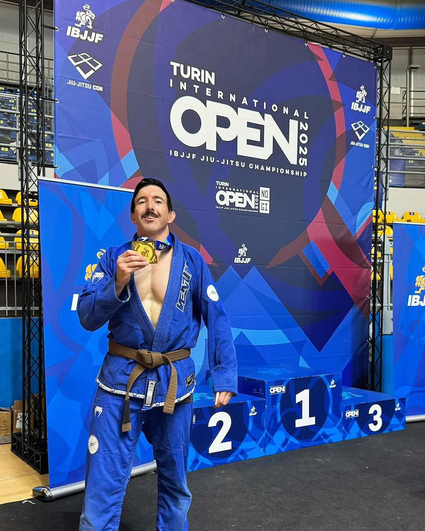 Gold for the great and powerful Dan (@donal.osuileabhain) at this weekend&rsquo;s IBJJF Turin Open. Congrats!!! 🔥
