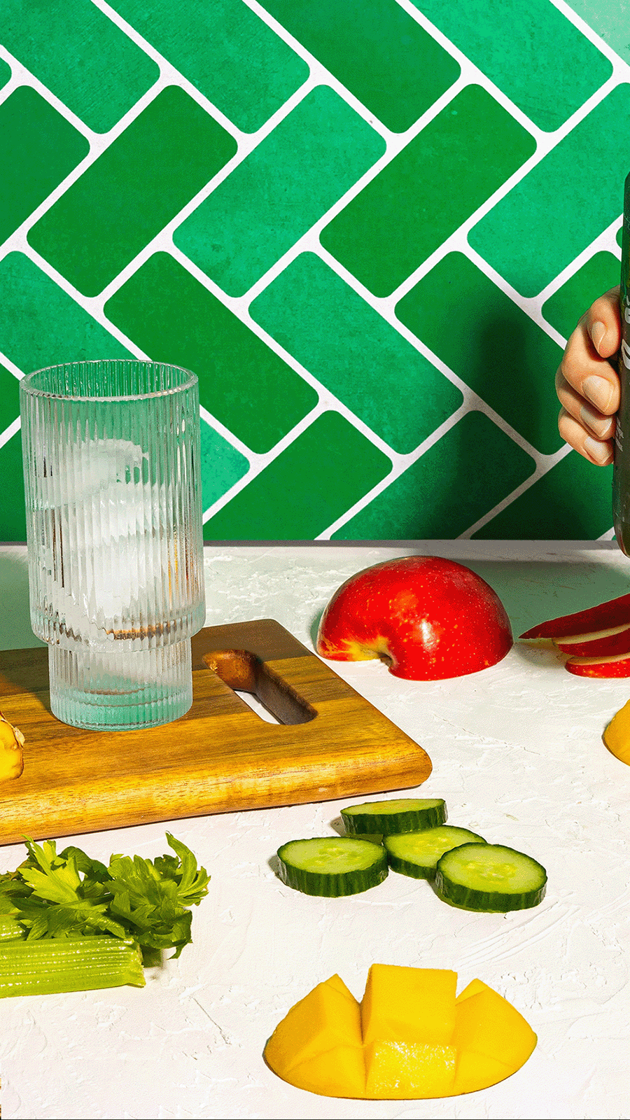 2403 Evolution Fresh - Sircle Media - The Meadow Studios-4 copy.gif