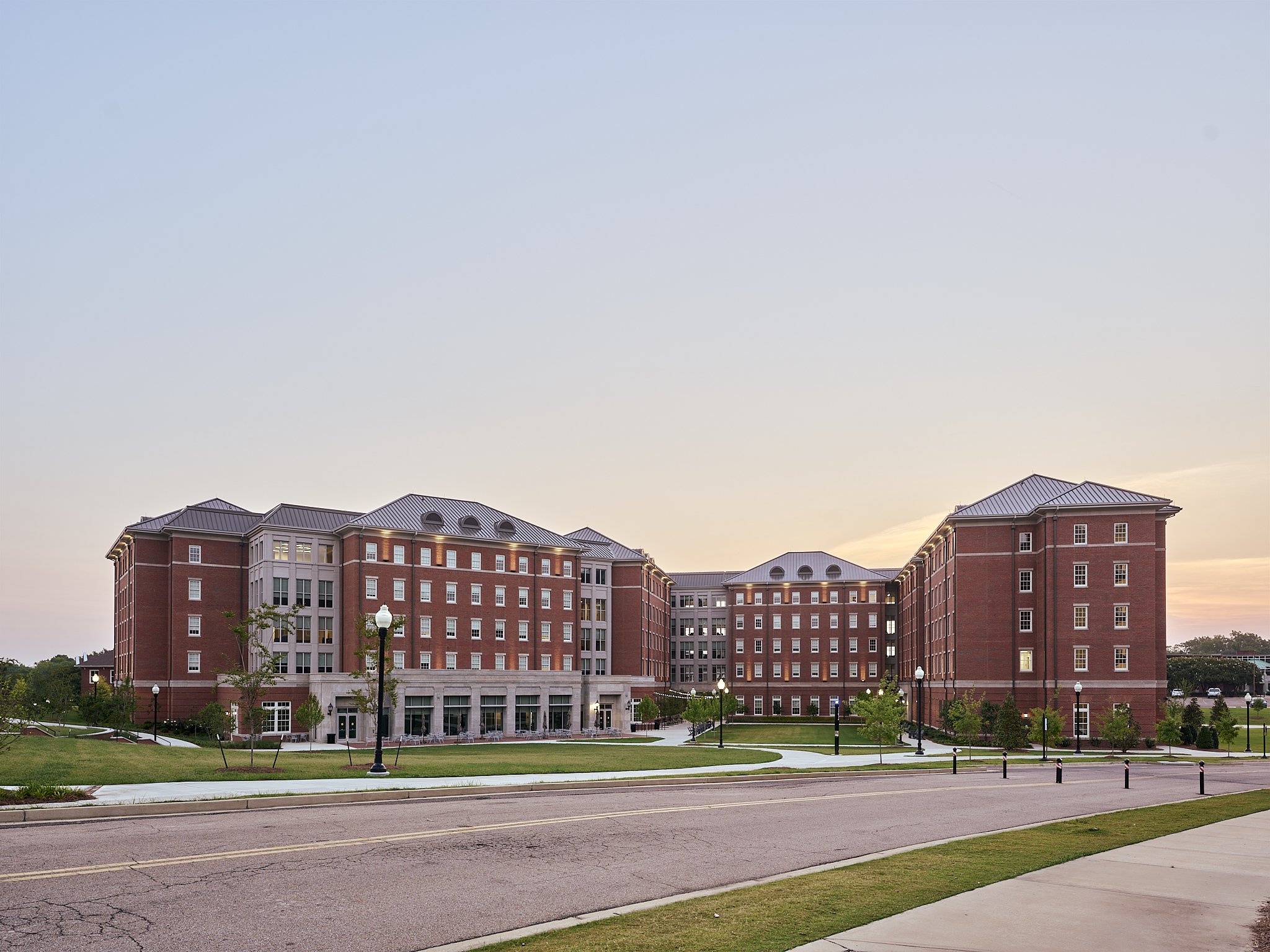 Azalea Hall, Mississippi State University